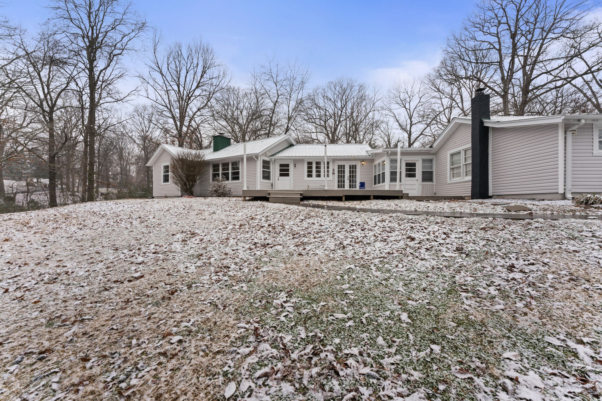 101 West Park Circle Property Photo 33