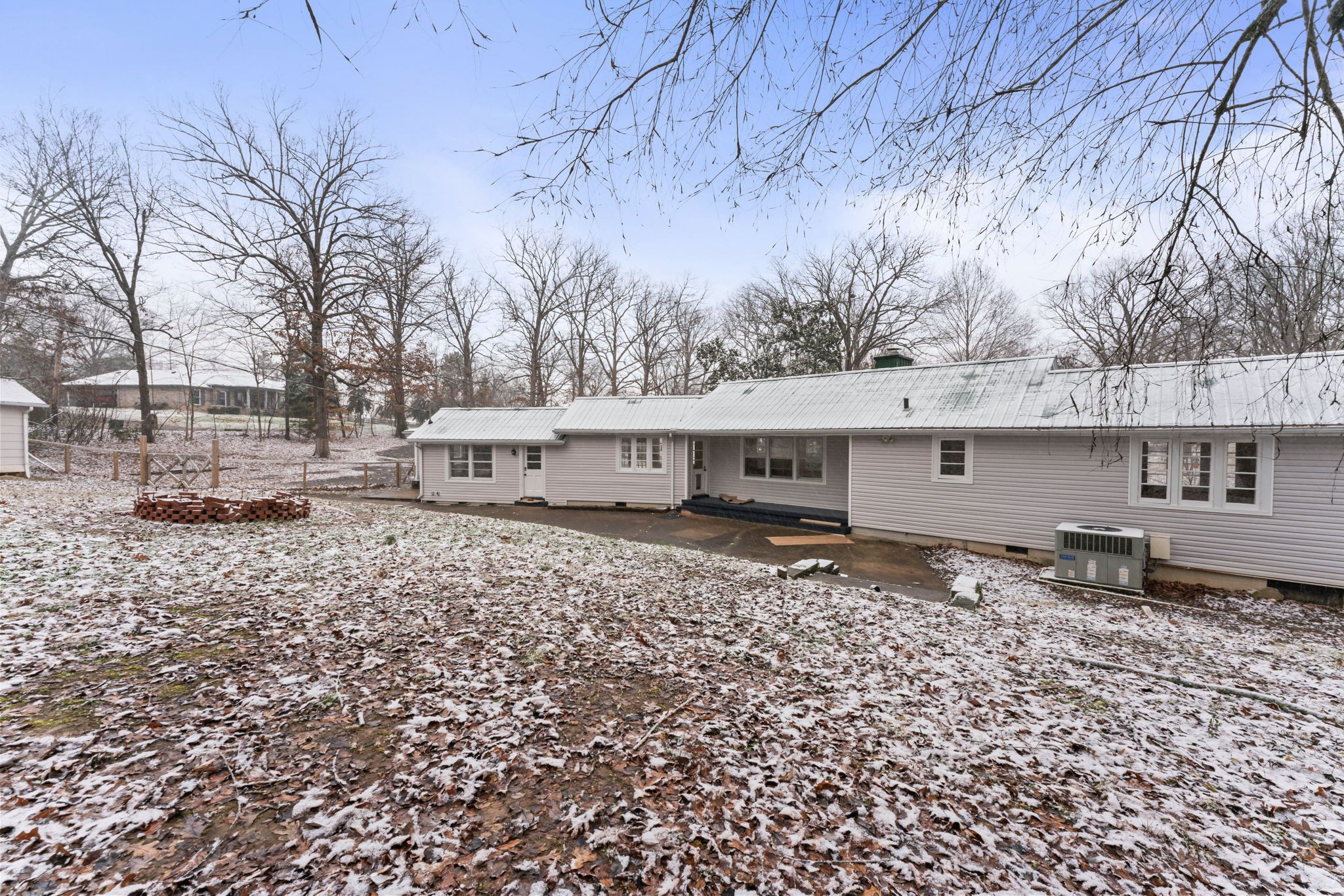 101 West Park Circle Property Photo 37