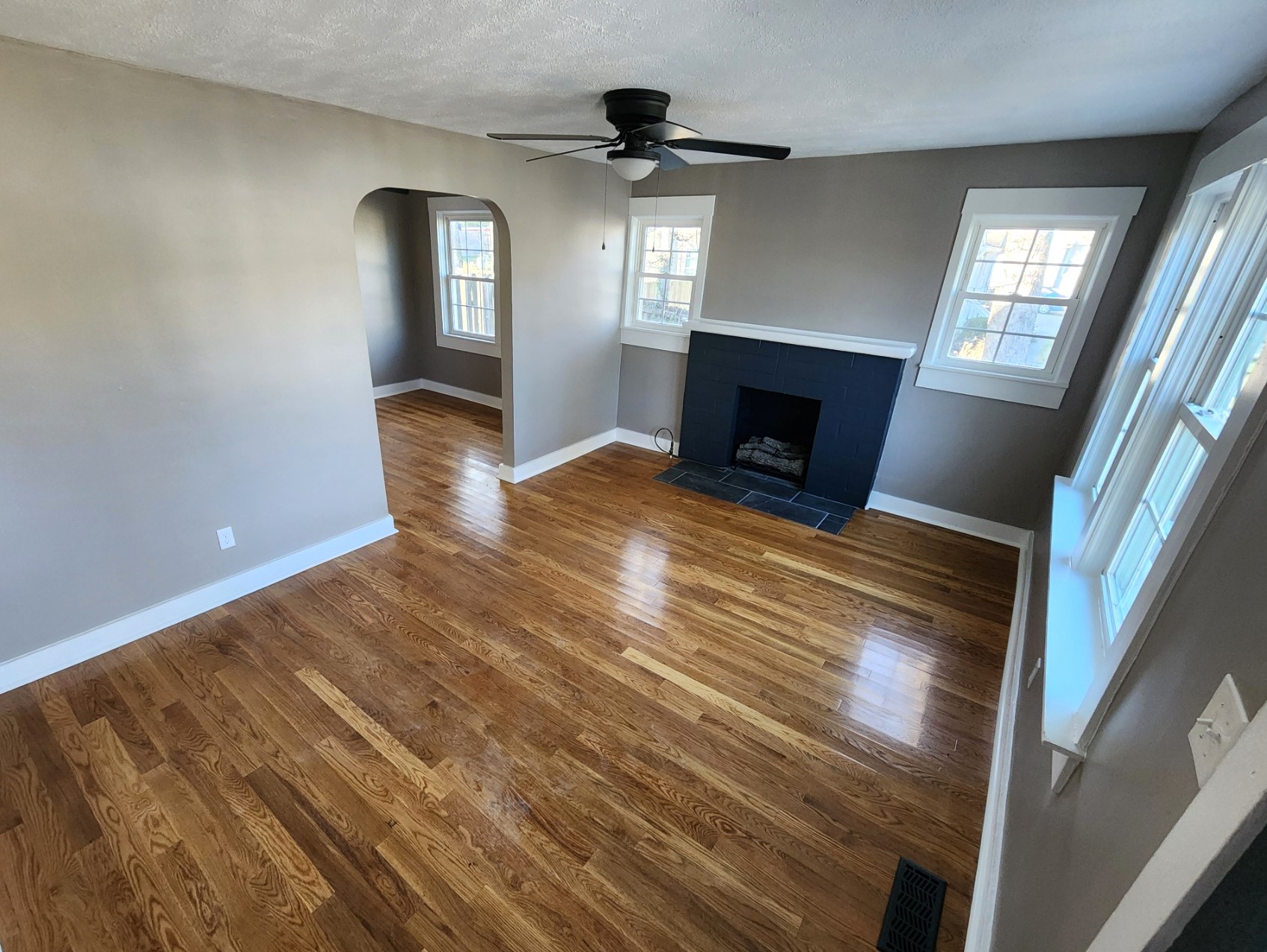 1830 Dimple Ct Property Photo 6