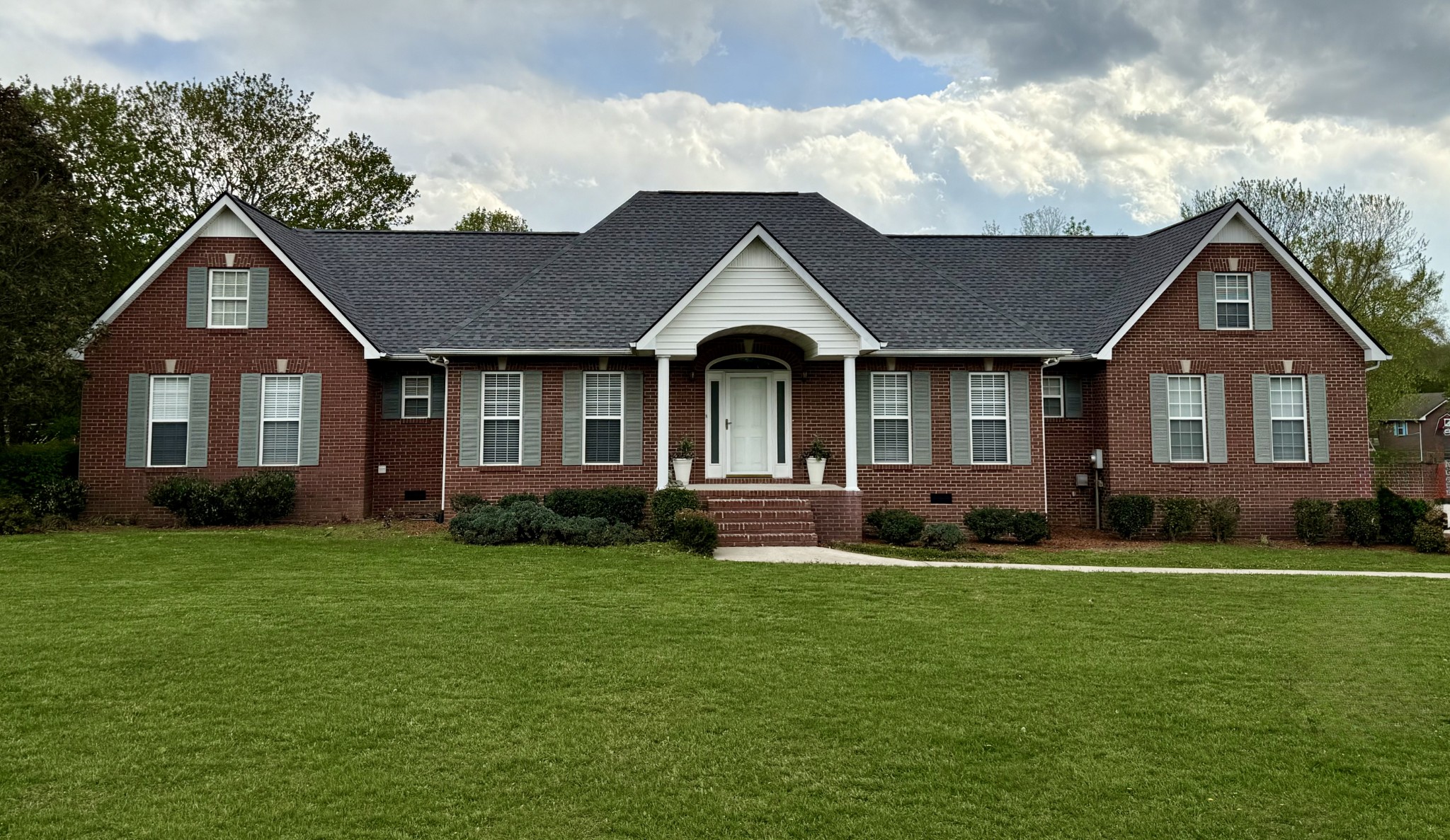 Amberwood Estates Real Estate Listings Main Image