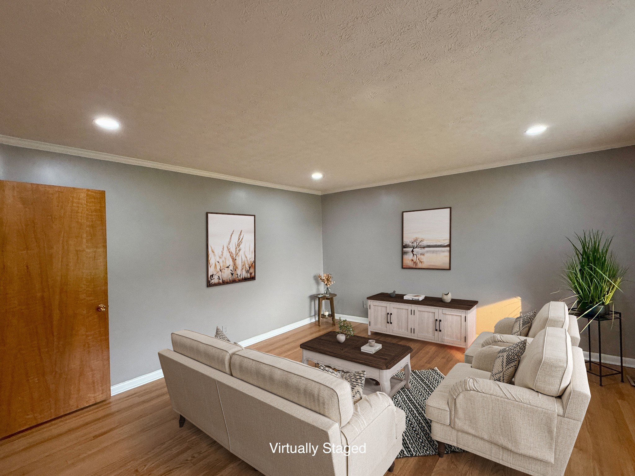558 First Ave S, S Property Photo 4