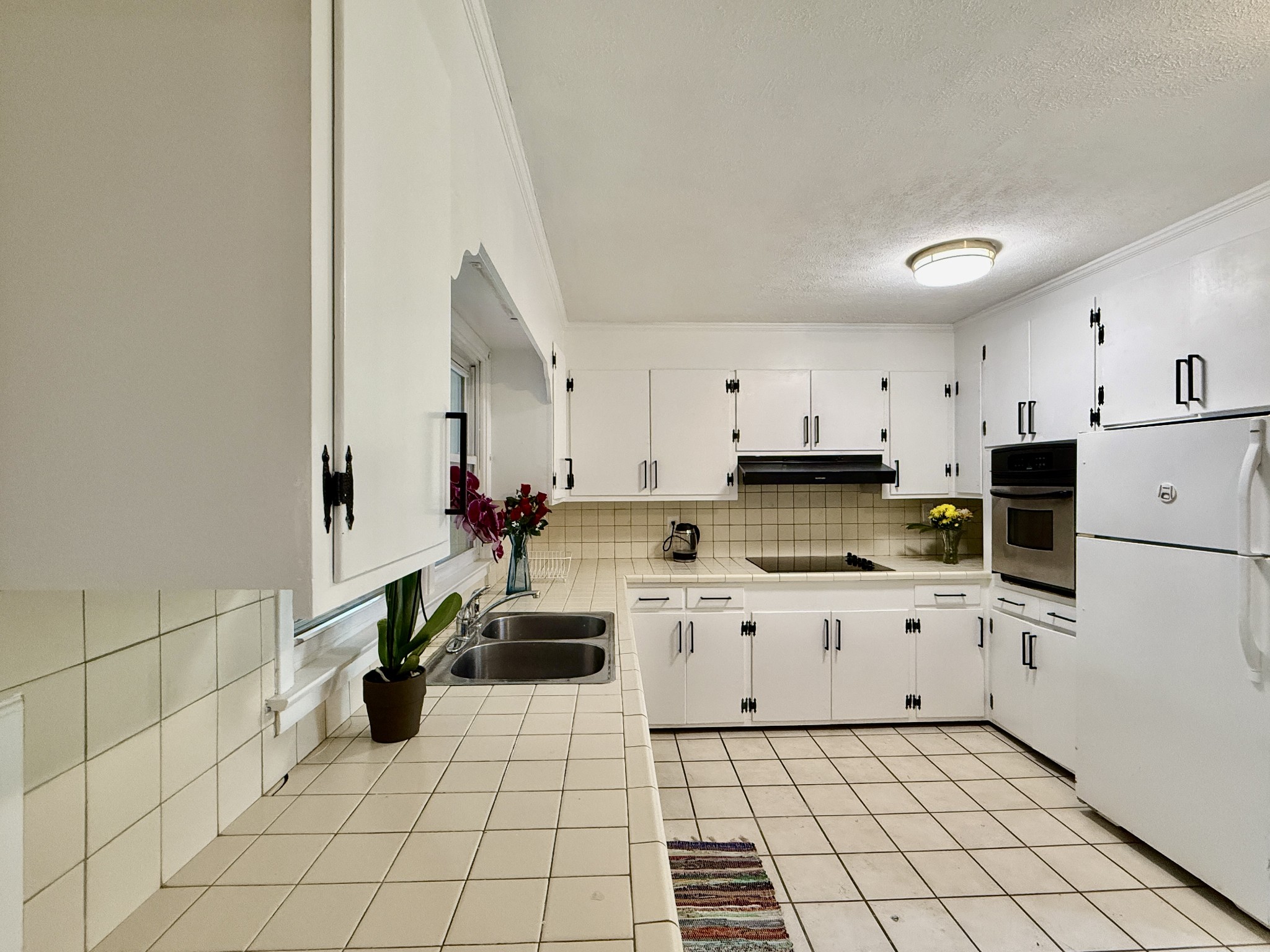 558 First Ave S, S Property Photo 17