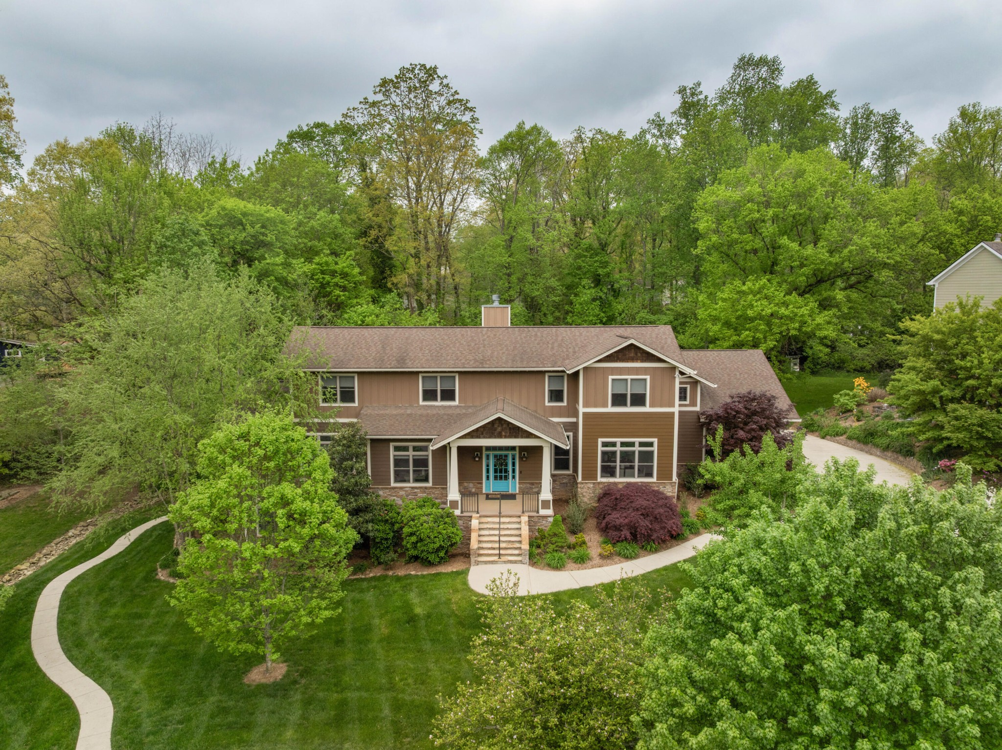 714 Berry Spring Path Property Photo 2
