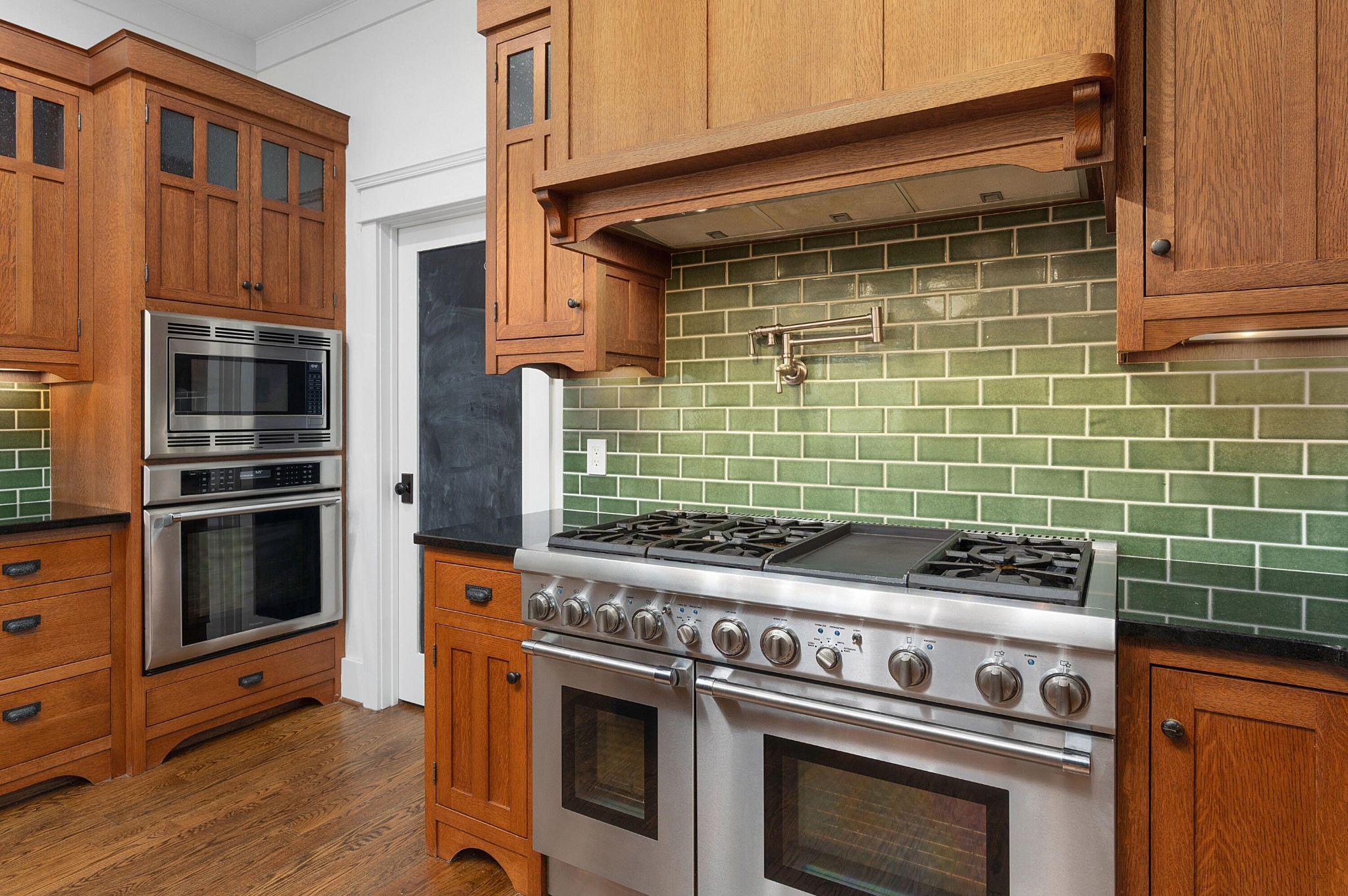 714 Berry Spring Path Property Photo 26