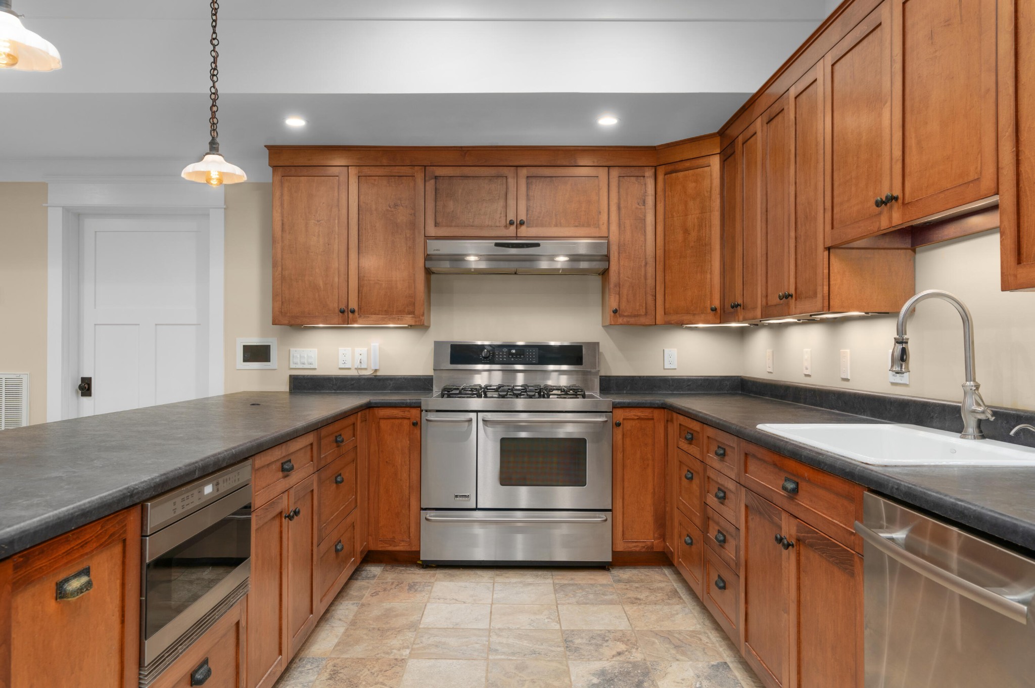 714 Berry Spring Path Property Photo 54
