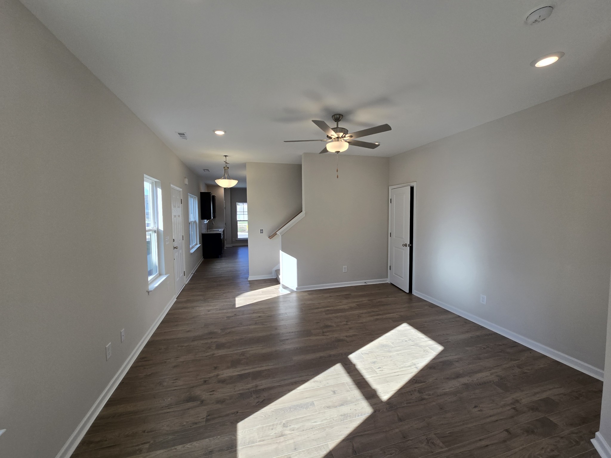5158 Pace Park Cir Property Photo 5