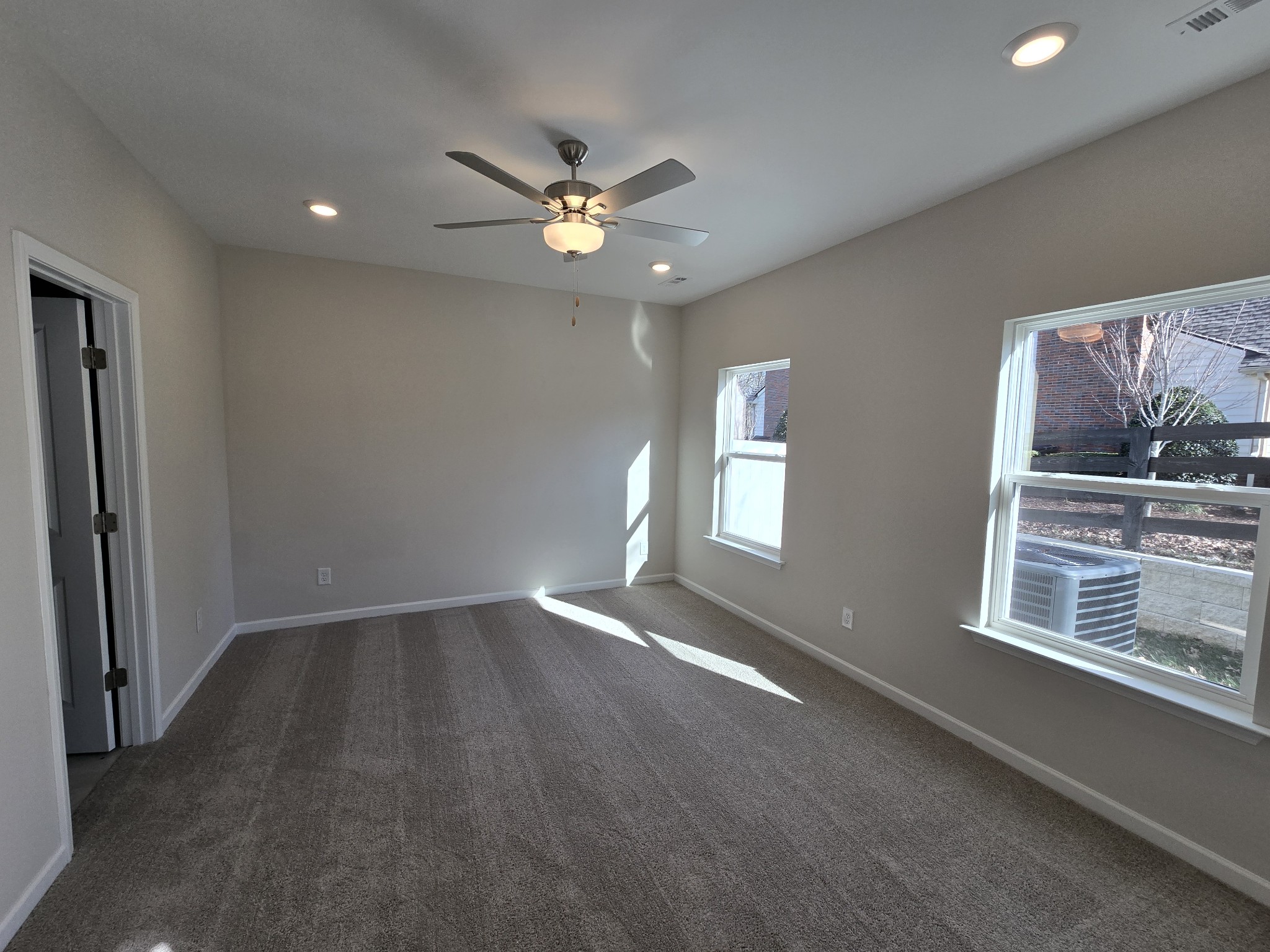 5158 Pace Park Cir Property Photo 6