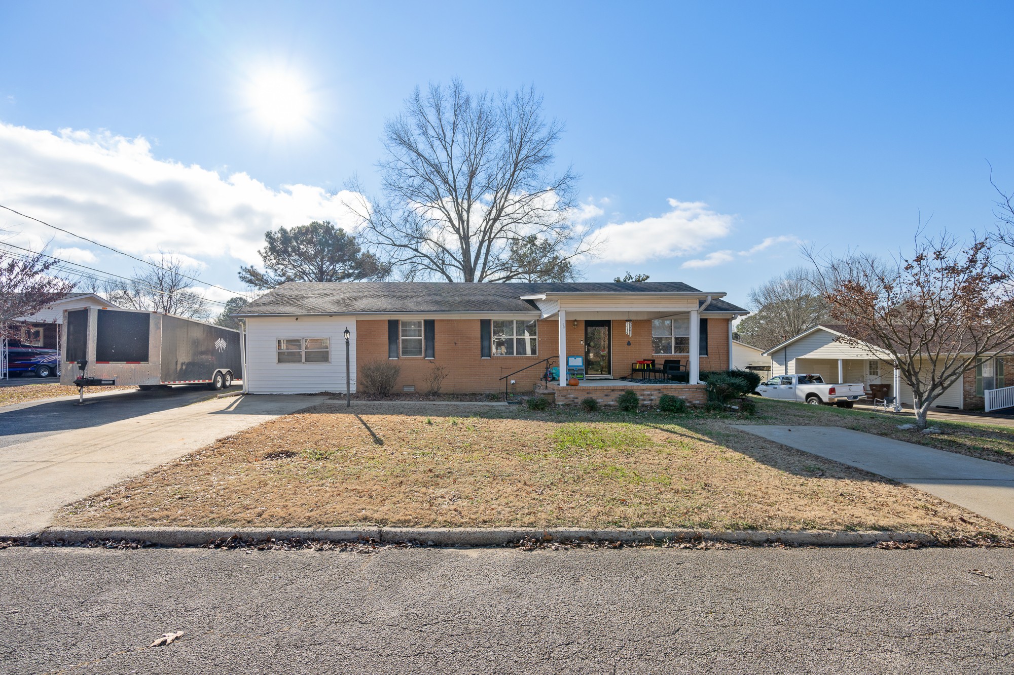 90 N Helms St Property Photo 1