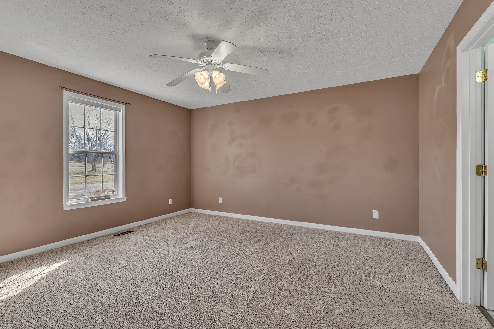 19 Winding Hills Ln Property Photo 22