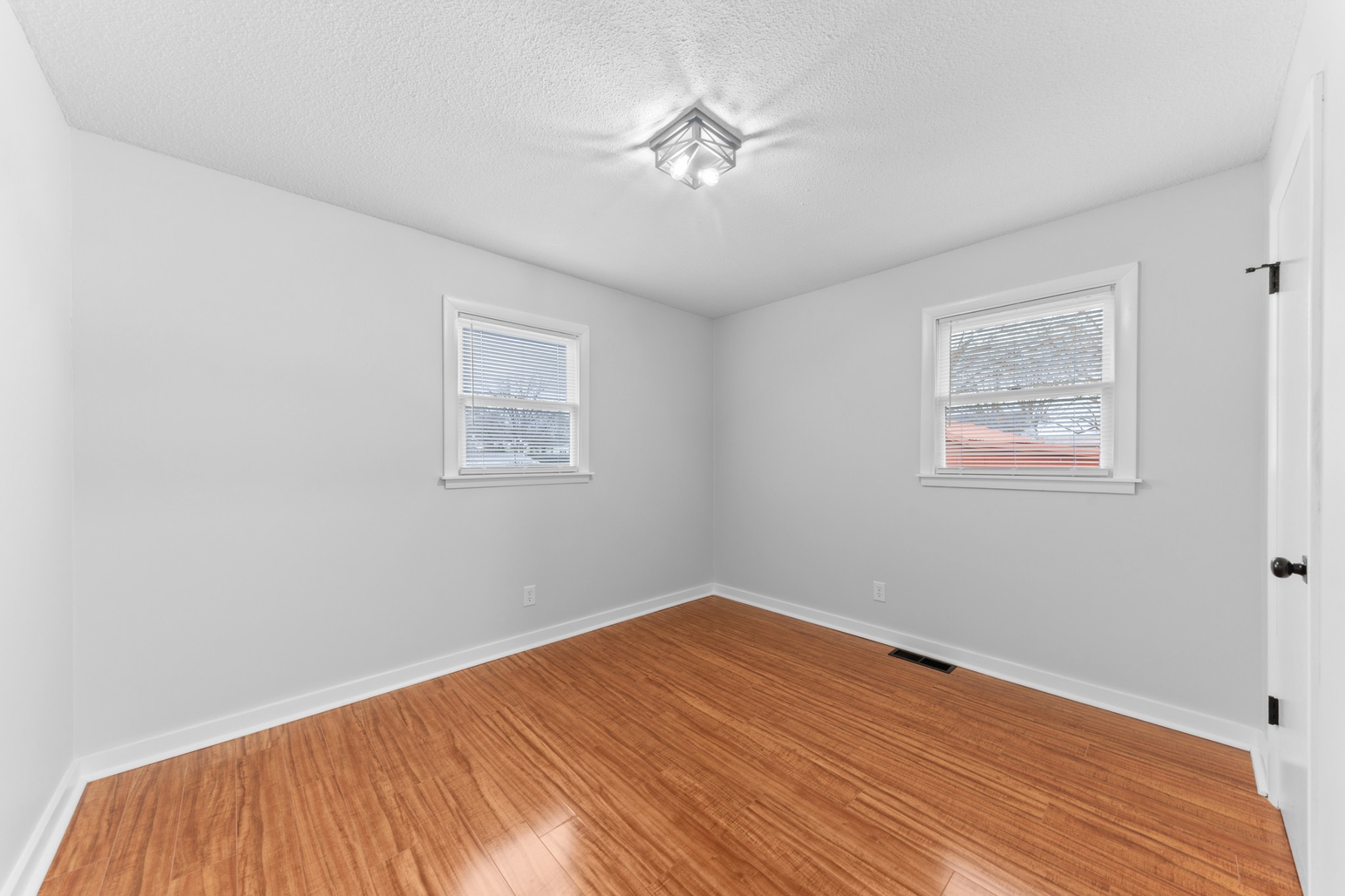 610 Forrest St Property Photo 36