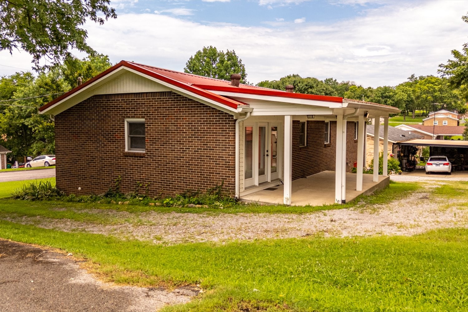 610 Forrest St Property Photo 42