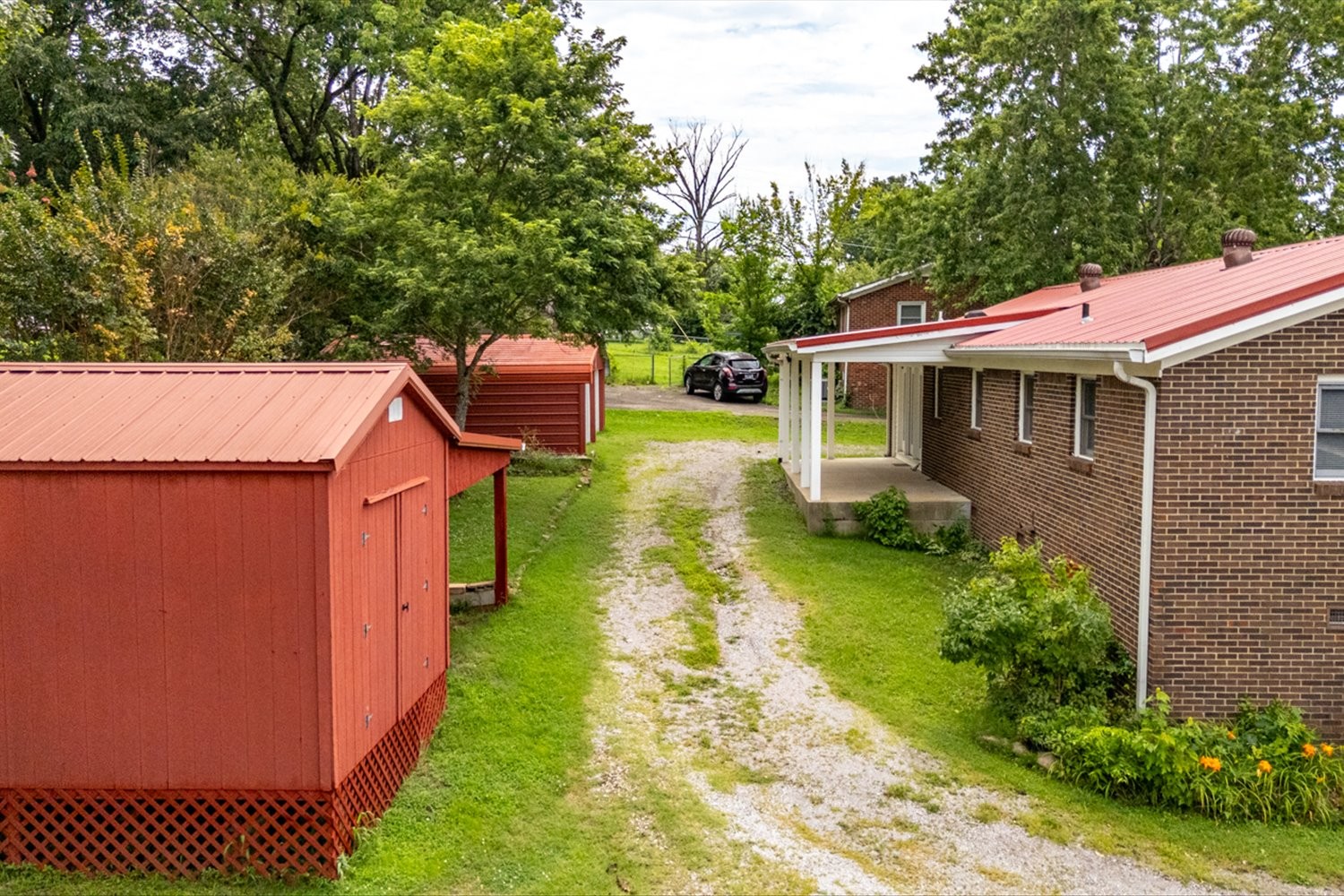 610 Forrest St Property Photo 43