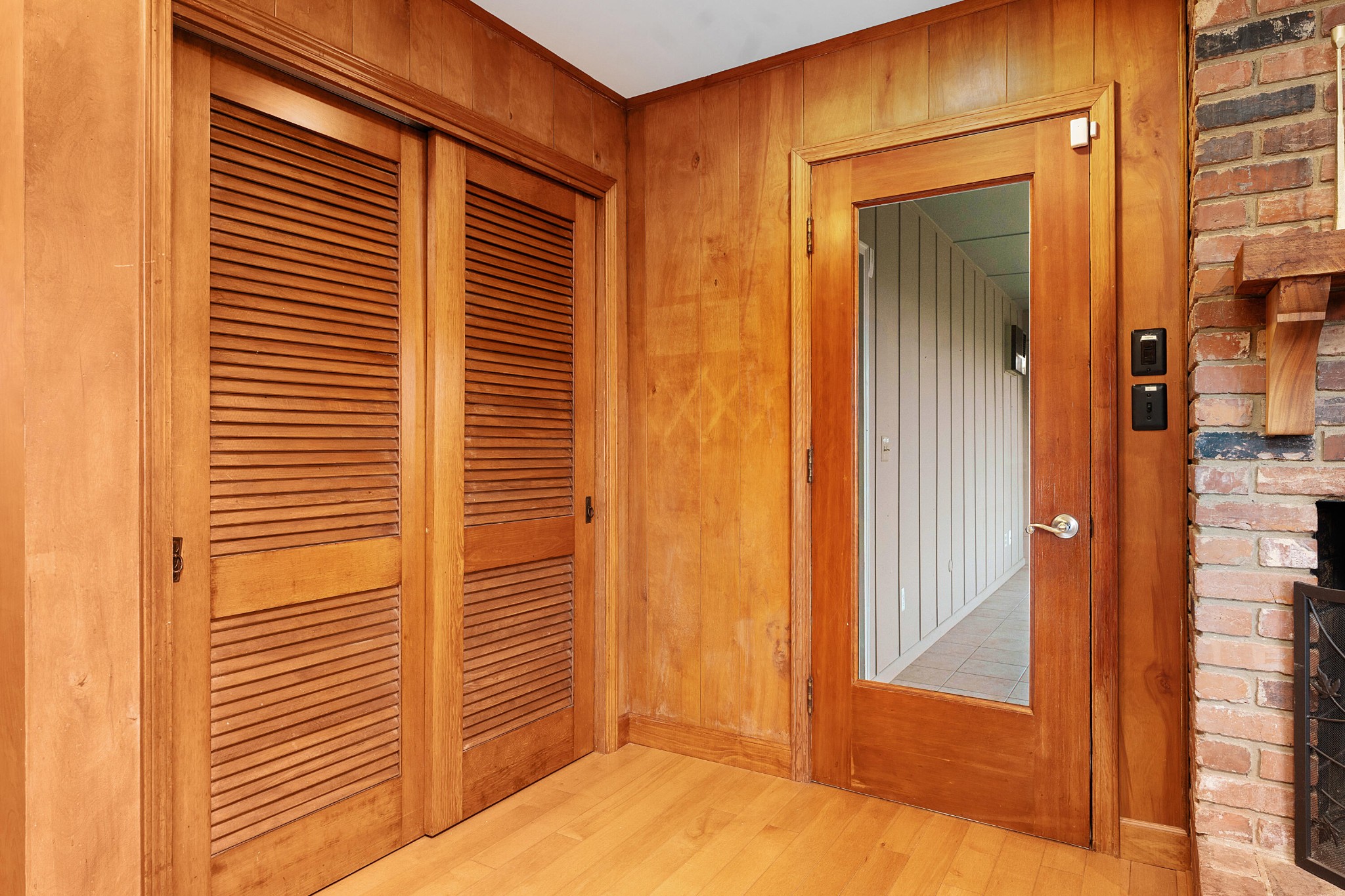540 N Crest Court Property Photo 25