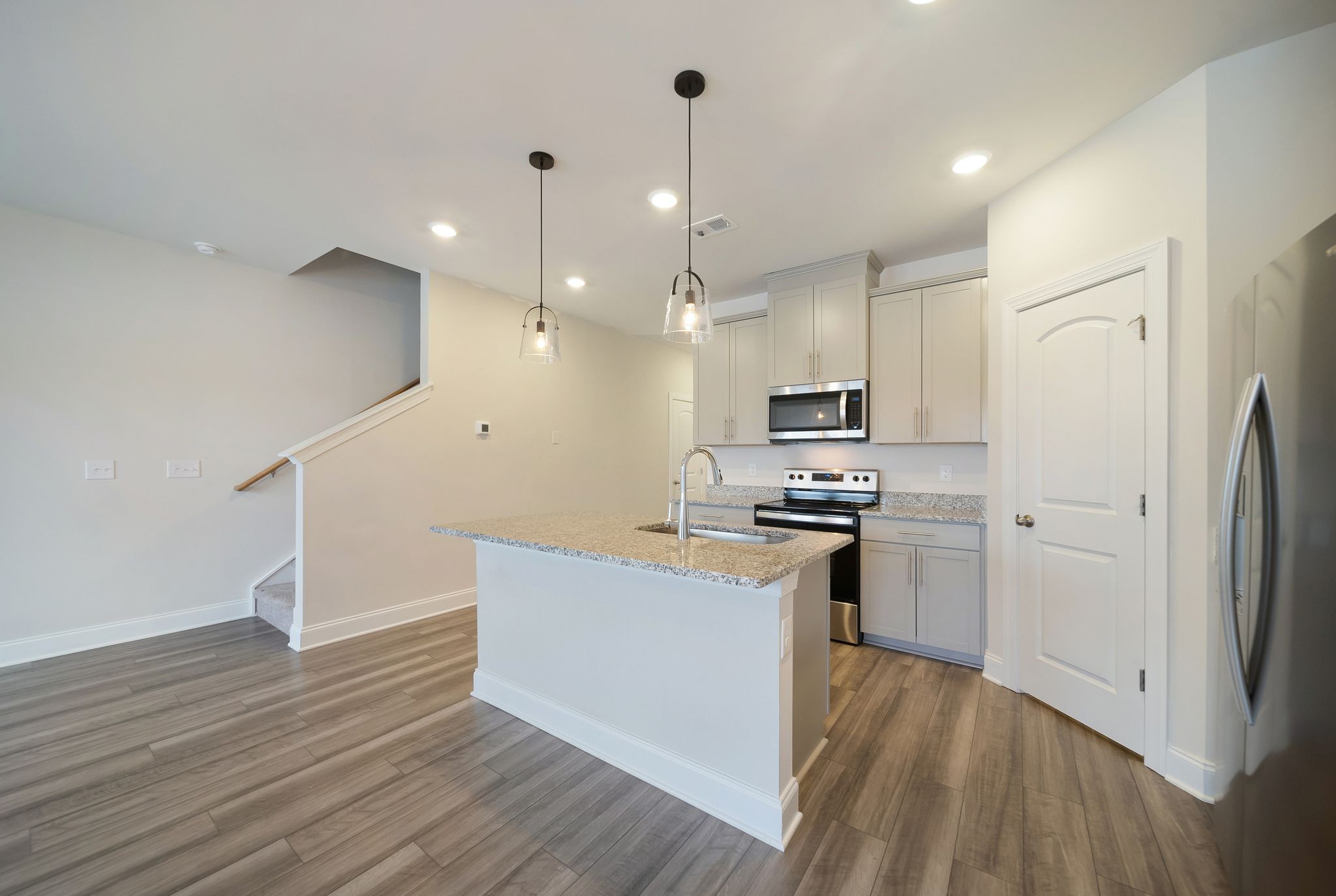 4525 Skywood Ln Property Photo 10