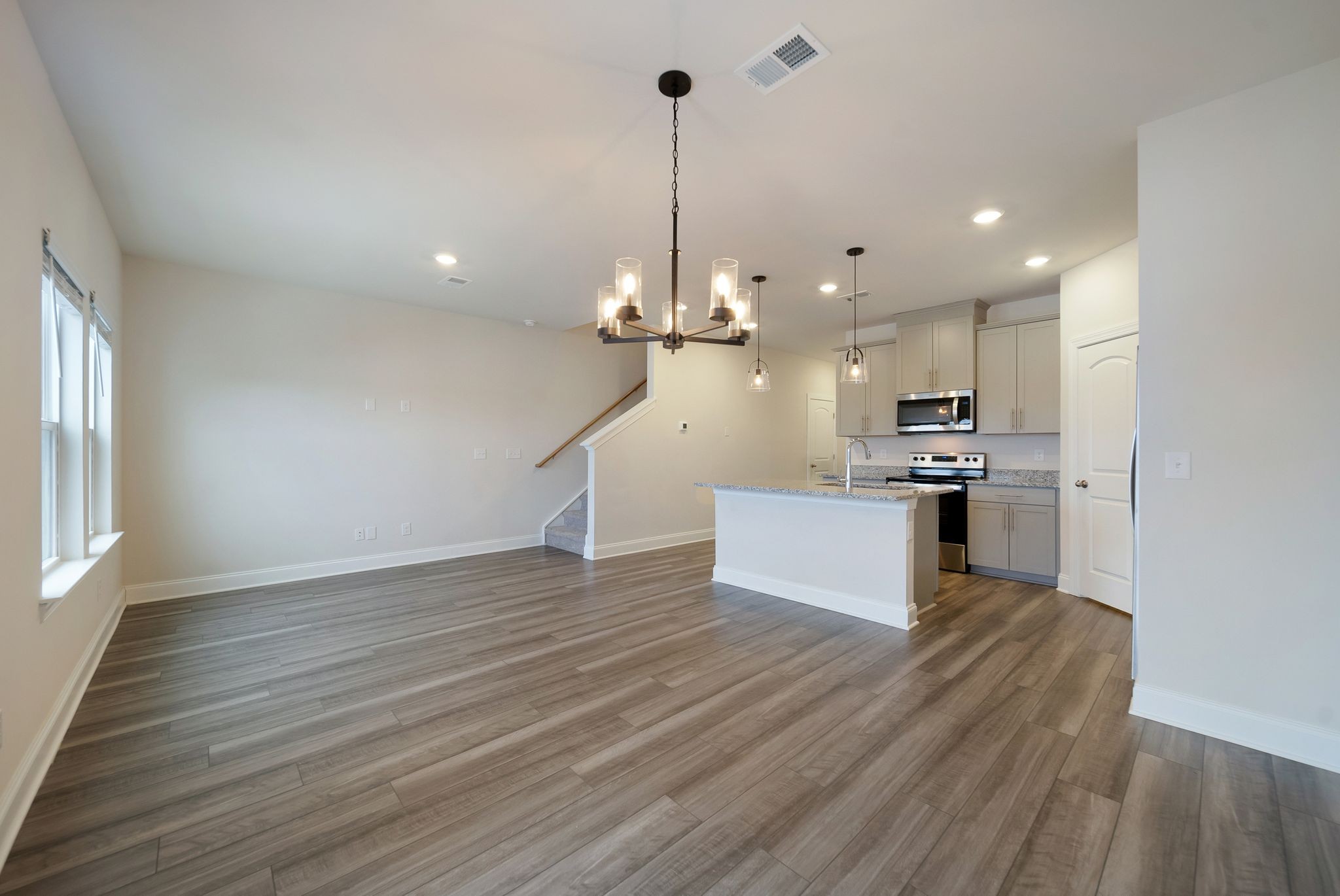 4525 Skywood Ln Property Photo 16