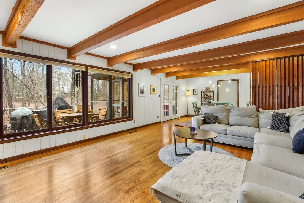 241 Louisiana Cir Property Photo