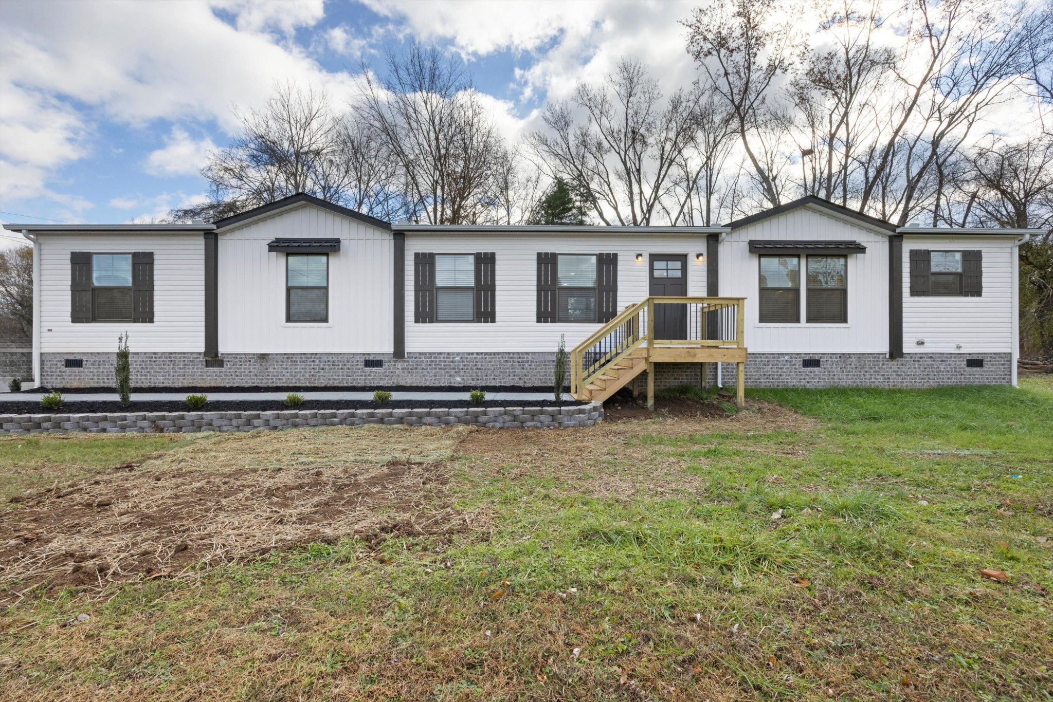 659 W Rhea Avenue Property Photo