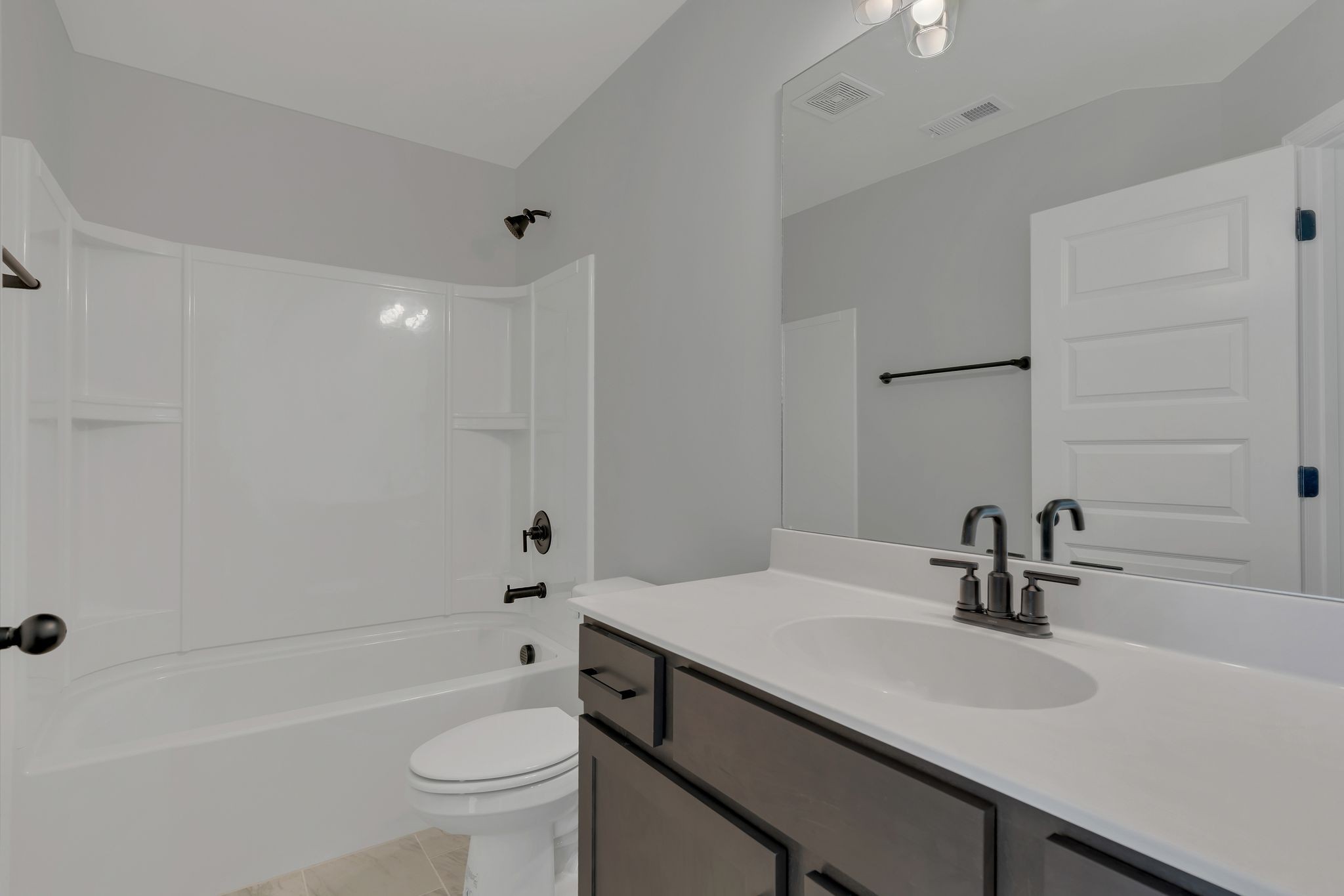 451 Bishop Blvd Property Photo 16