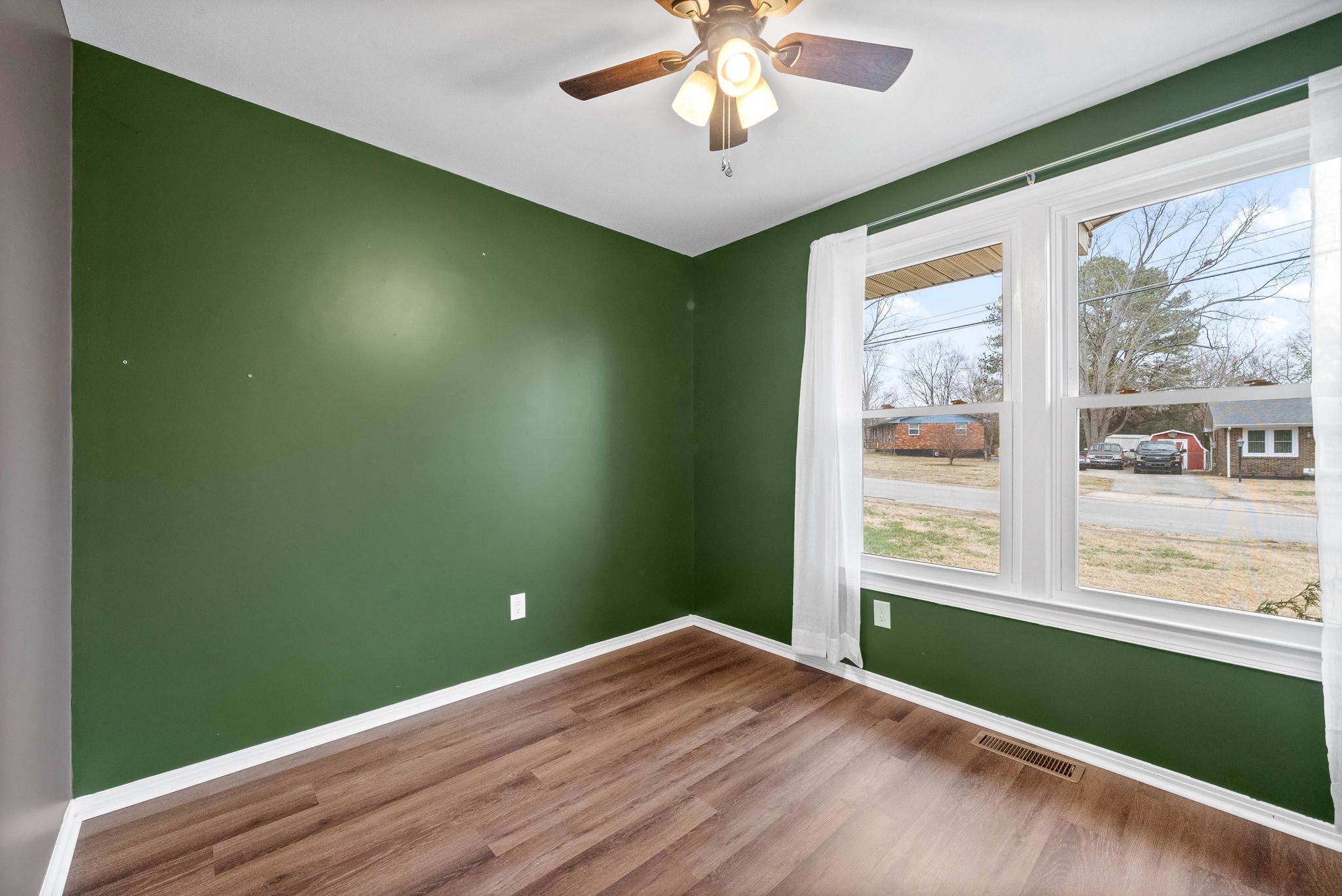617 Evergreen Park Drive Property Photo 13