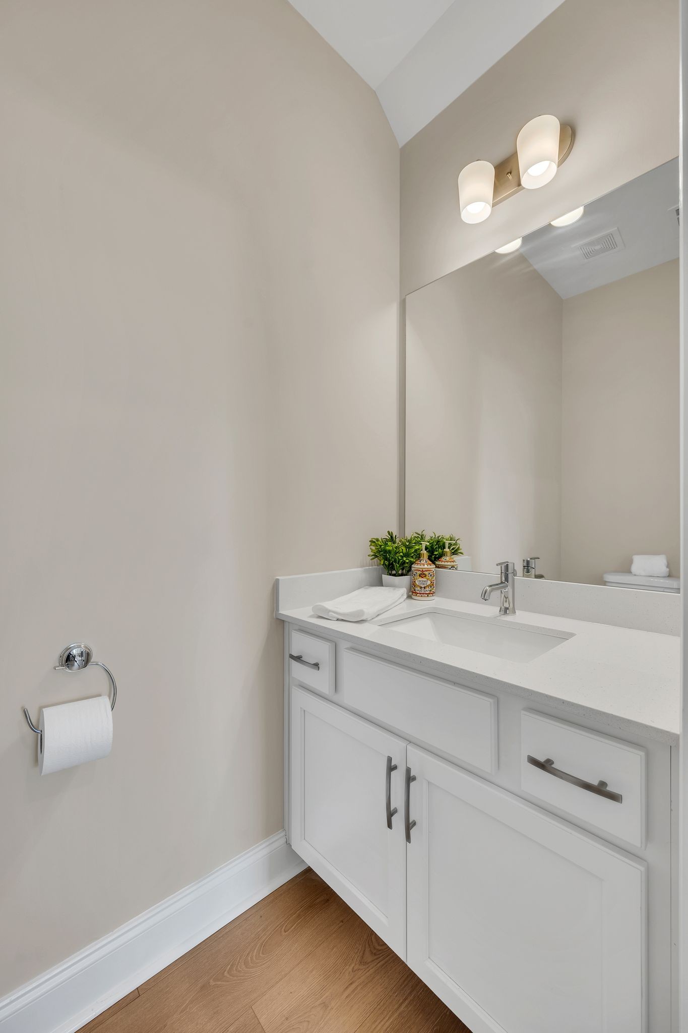 4012 Orsman Ln Property Photo 9