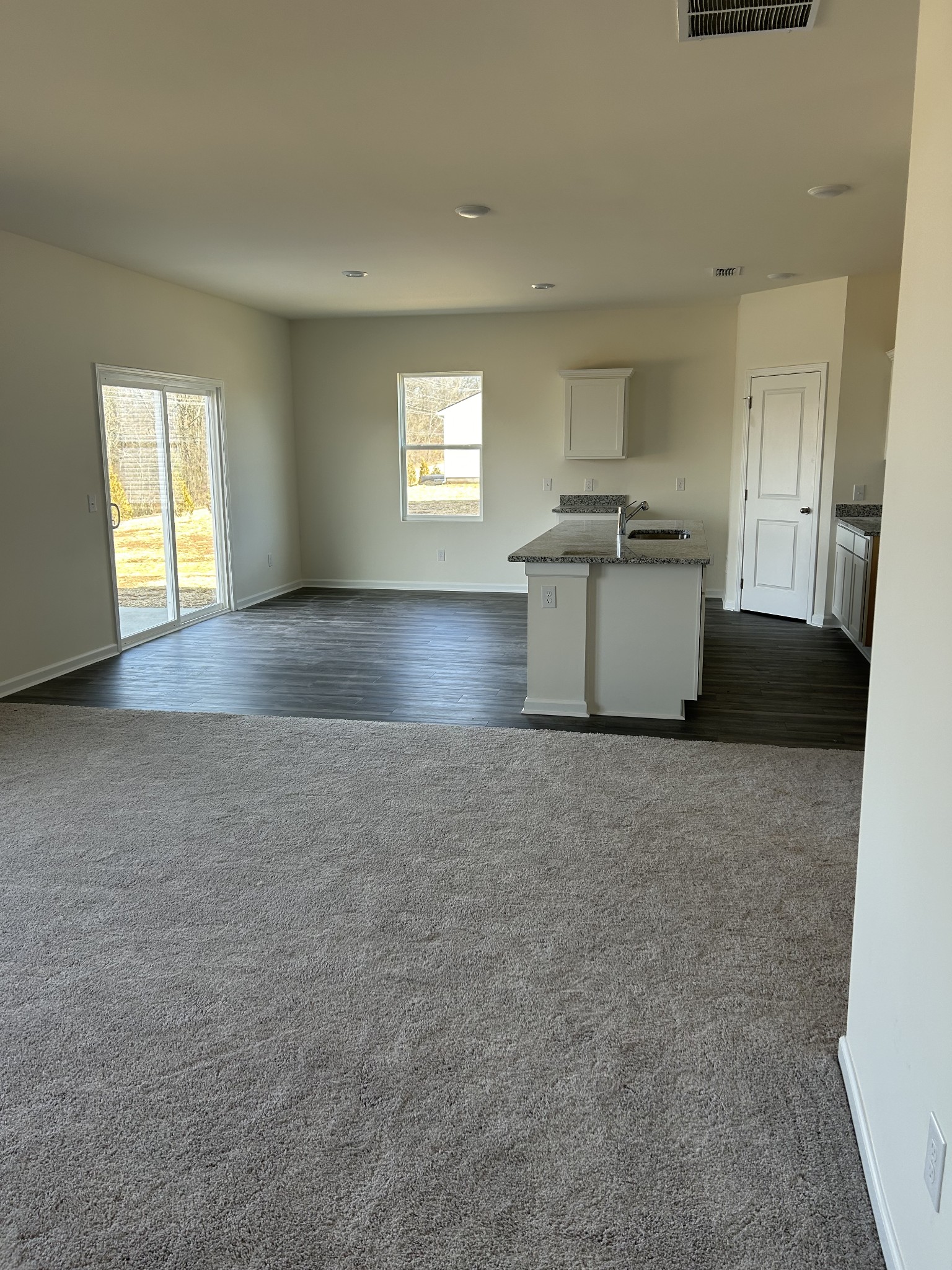 2009 Sellerback Way Property Photo 8