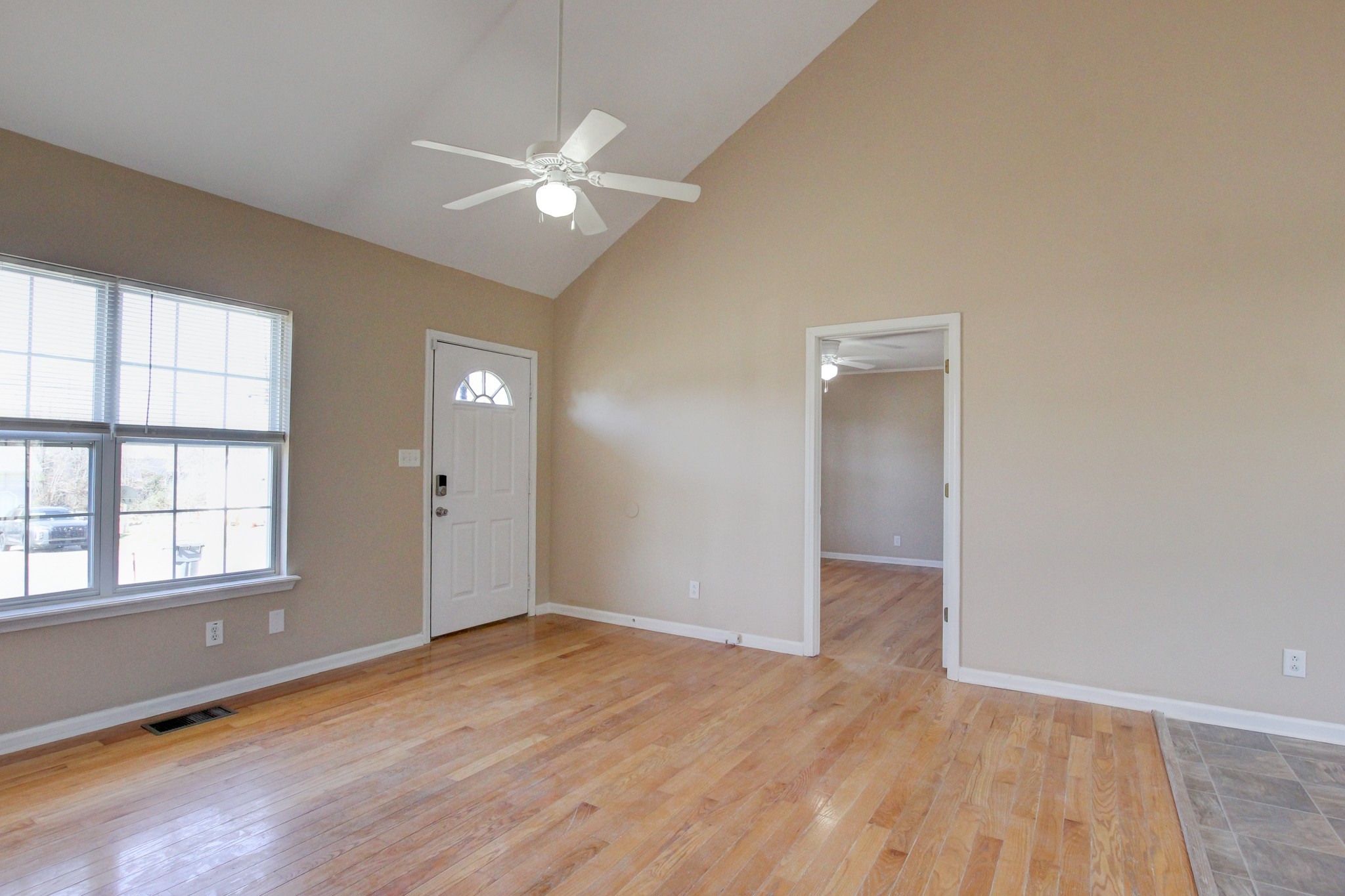 538 Indian Ave Property Photo 5