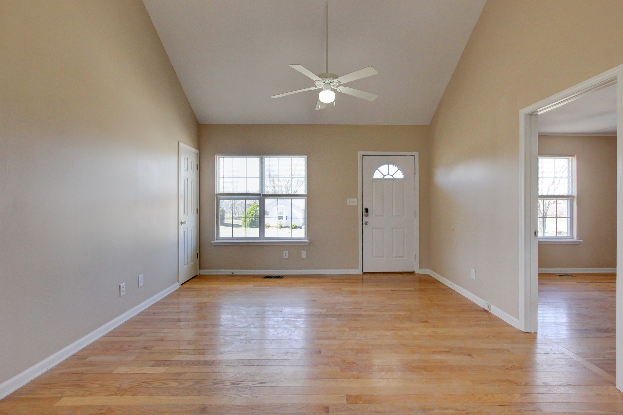 538 Indian Ave Property Photo 6