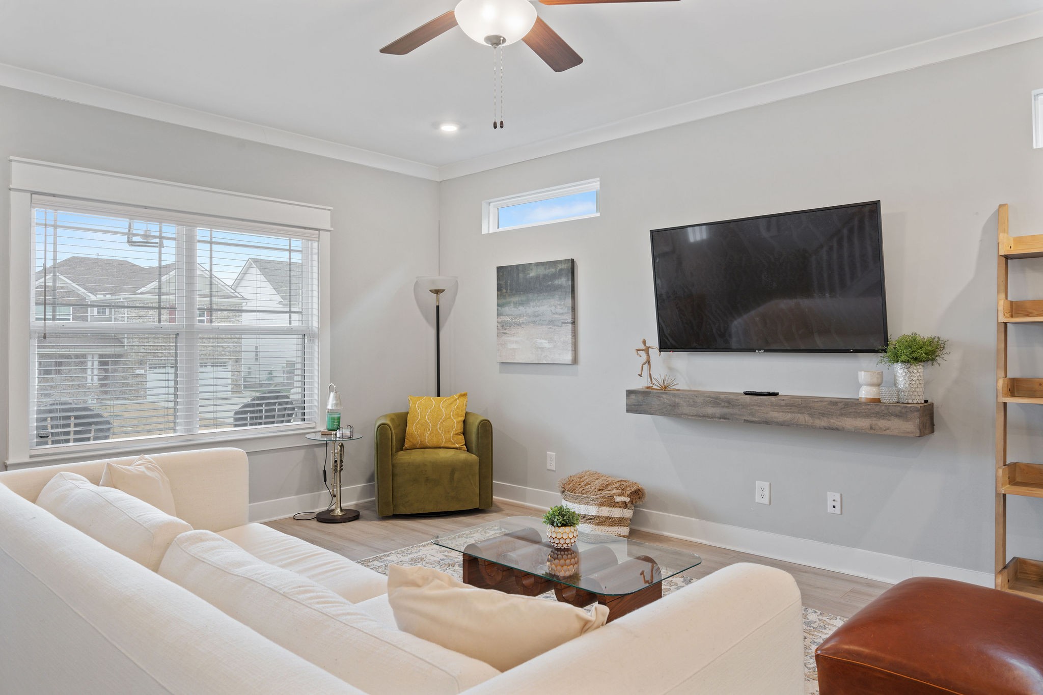1454 Cotillion Dr Property Photo 4