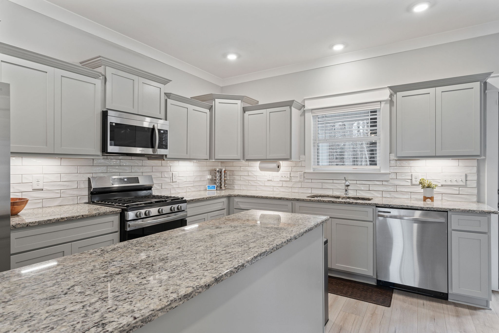 1454 Cotillion Dr Property Photo 14