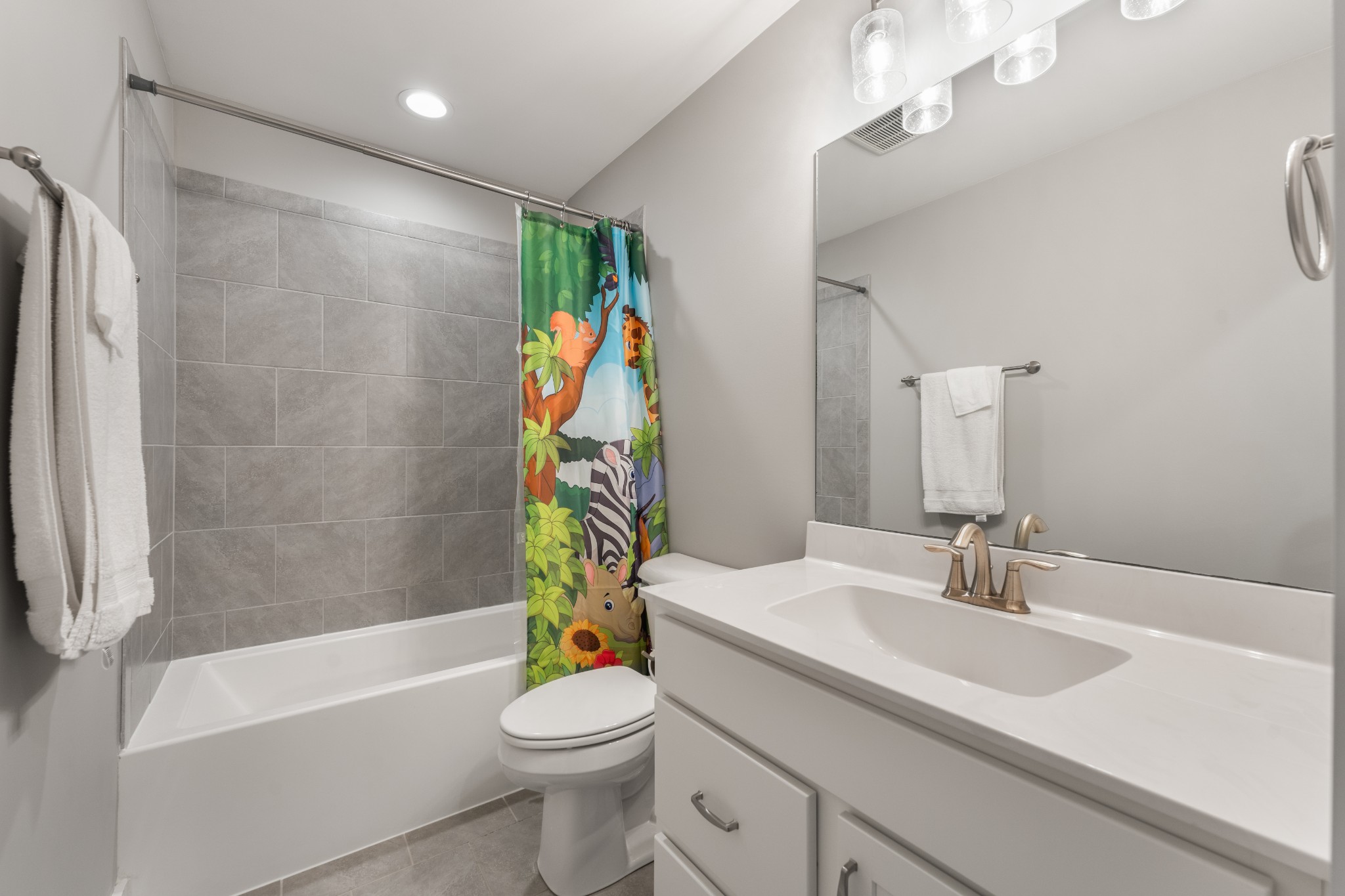 1816 Apperley Dr Property Photo 31