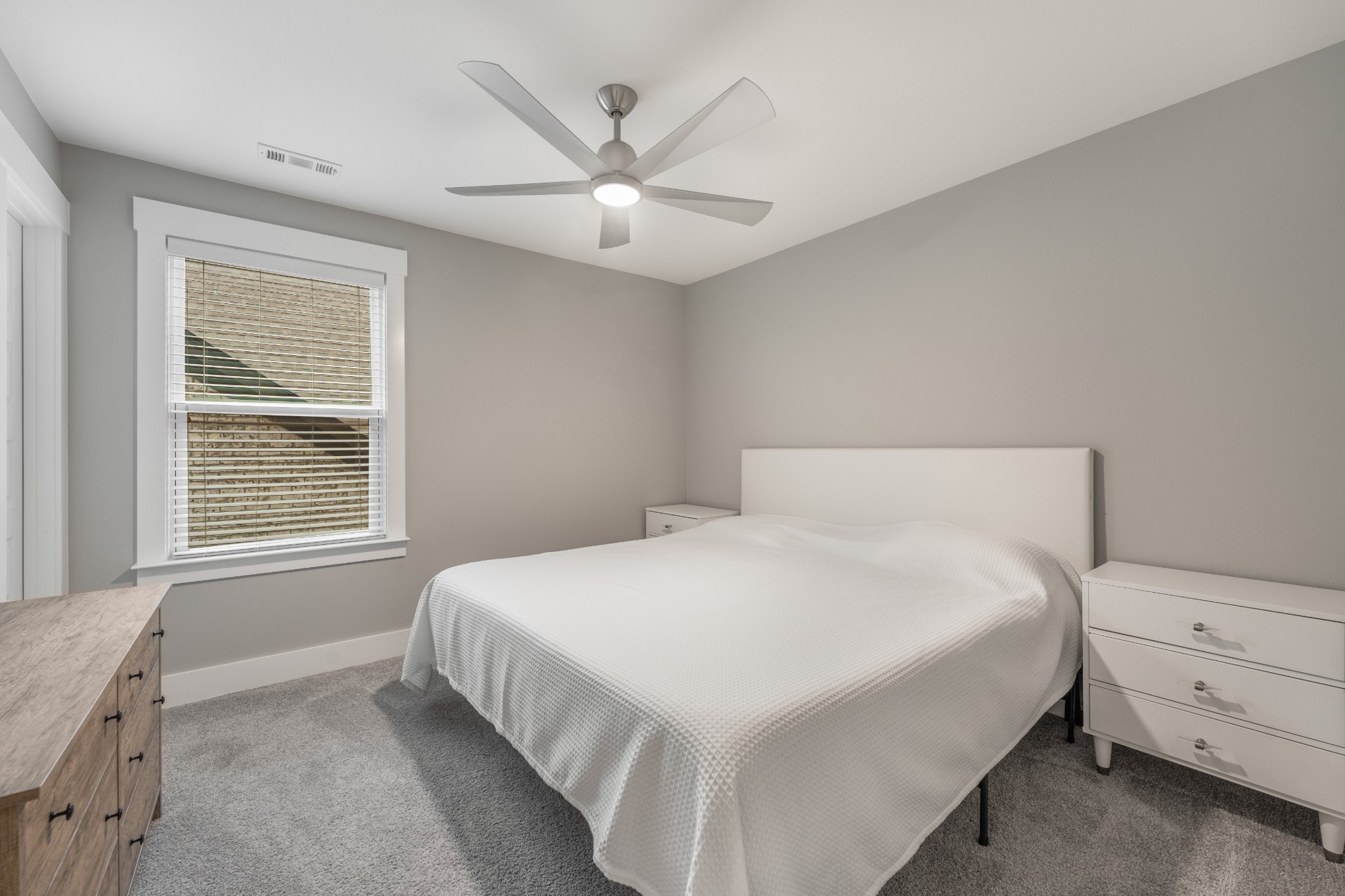 1816 Apperley Dr Property Photo 33