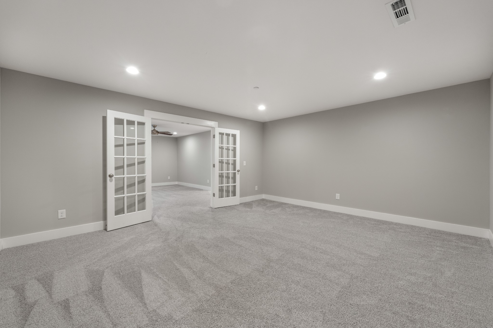 1816 Apperley Dr Property Photo 37