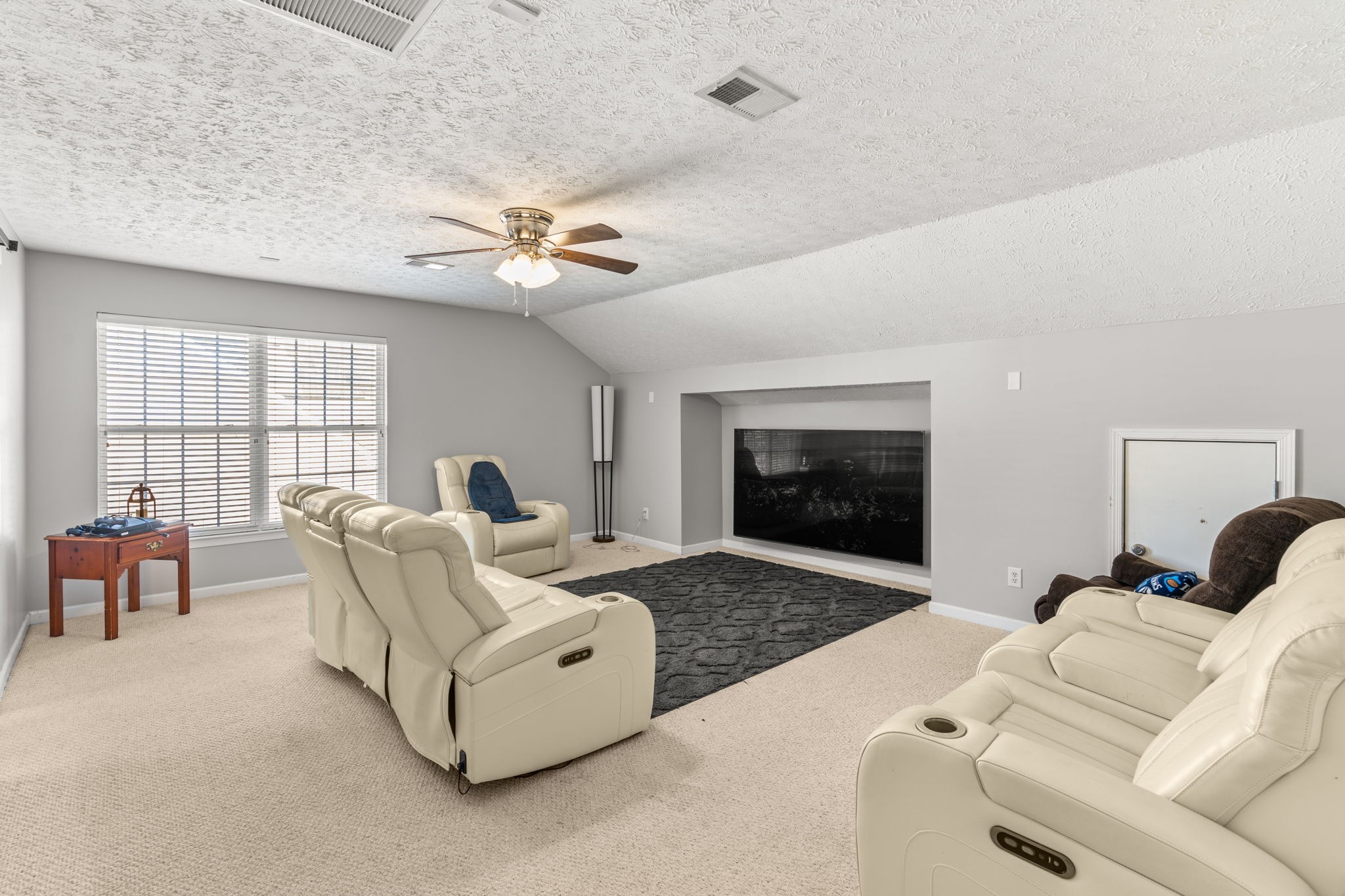 4732 Indian Summer Dr Property Photo 14