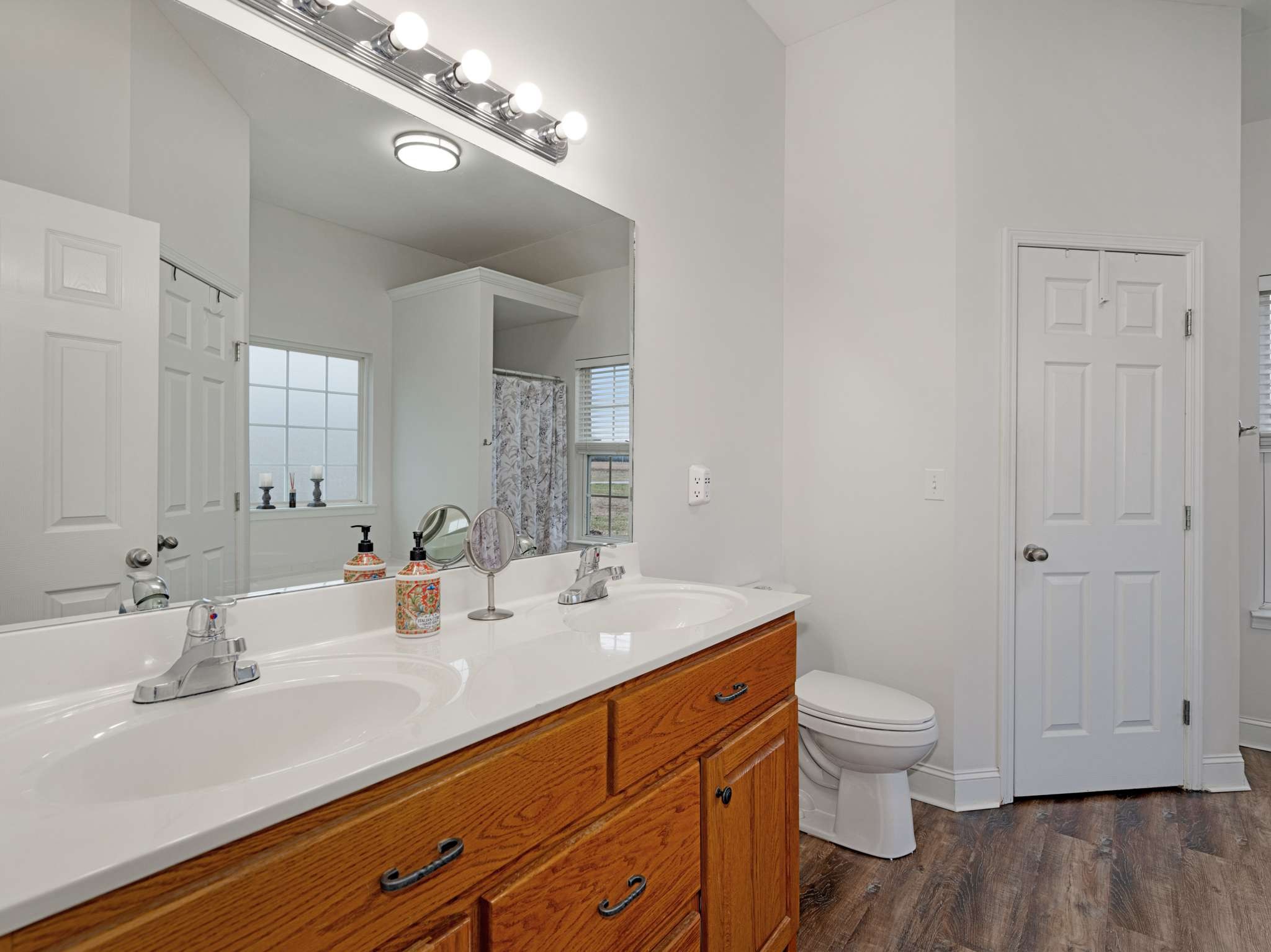4485 Pyles Rd Property Photo 23