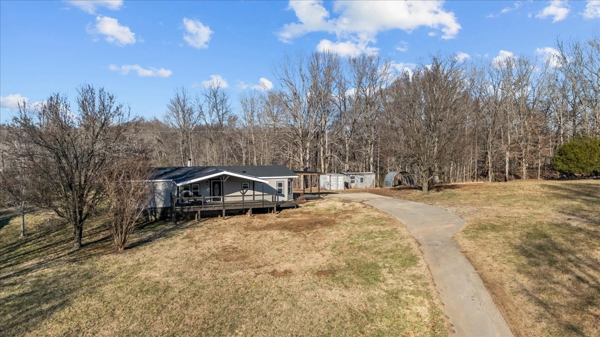 1368 Collins Rd Property Photo 2