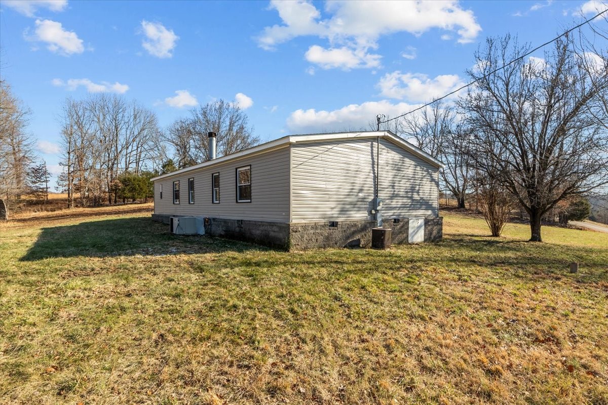 1368 Collins Rd Property Photo 40
