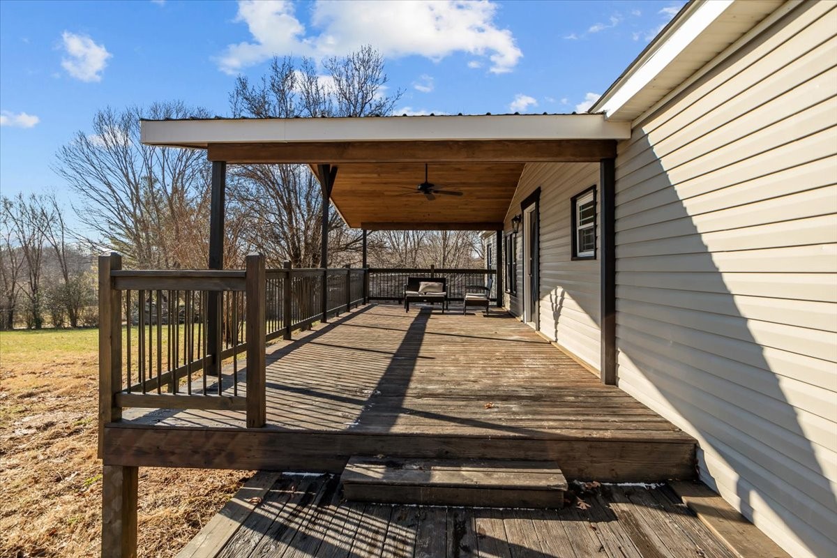 1368 Collins Rd Property Photo 43