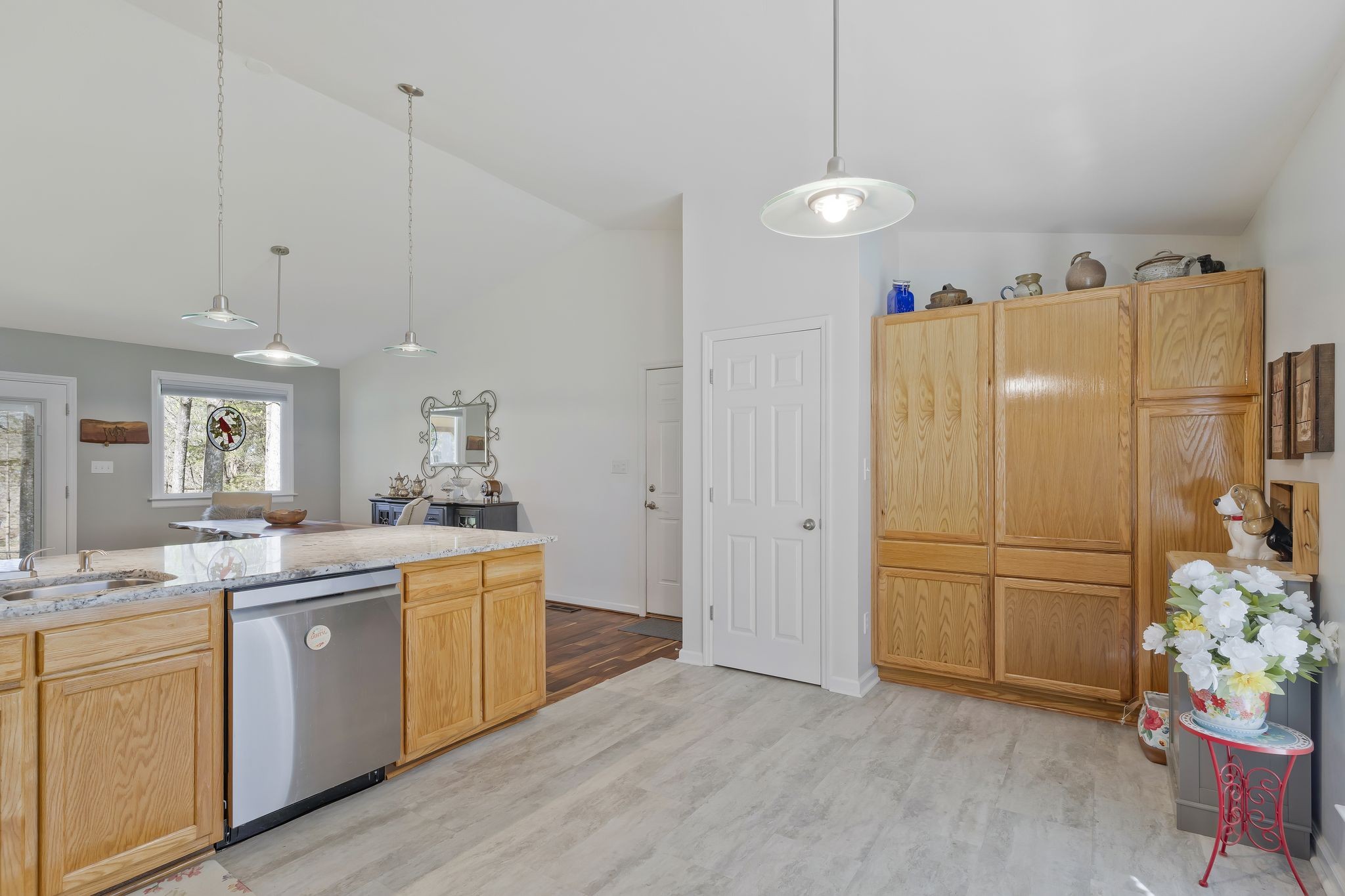 7115 Littlejohn Ln Property Photo 10