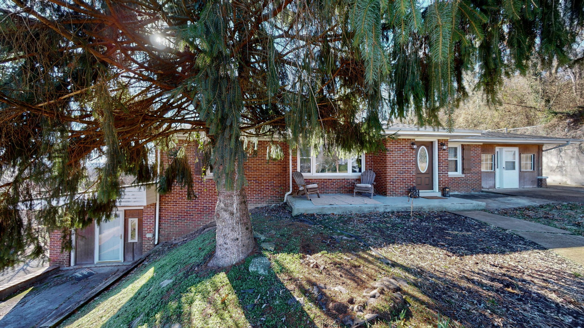 713 Washington Ave Property Photo 1