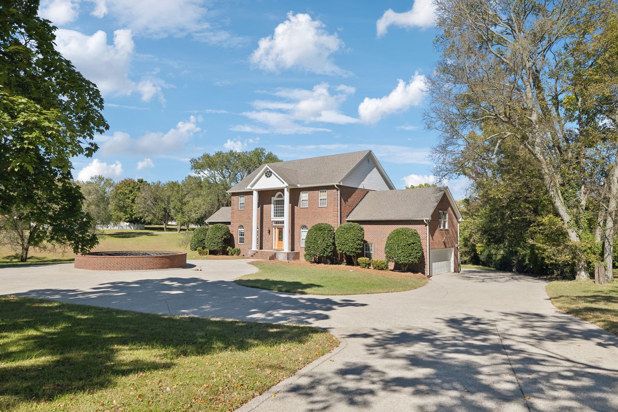 5858 Cloverland Dr Property Photo 6