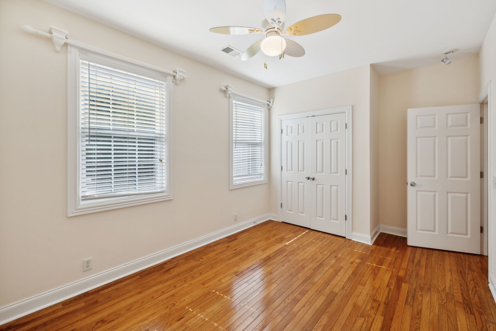 5858 Cloverland Dr Property Photo 30