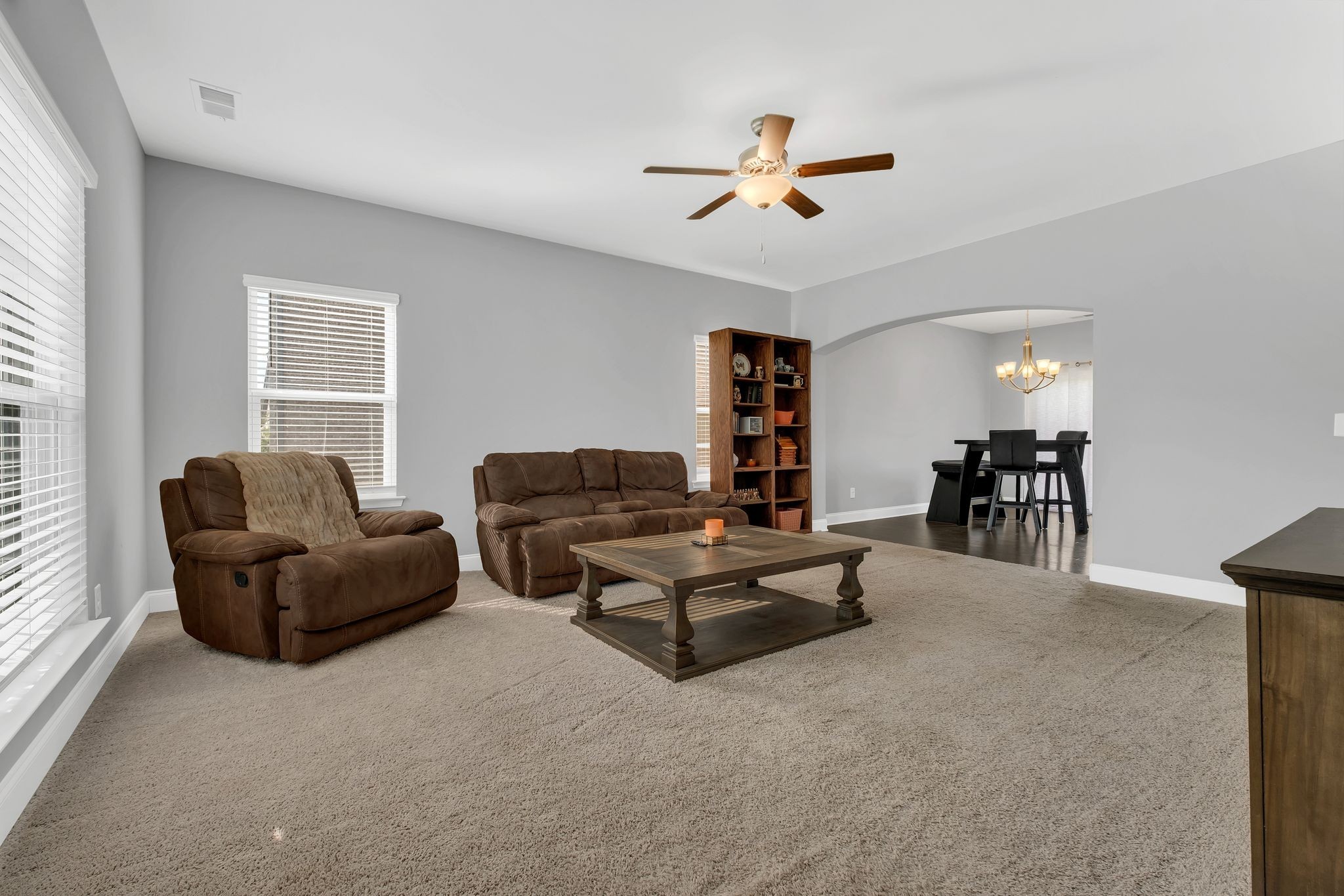 1629 Summit Rdg Property Photo 4