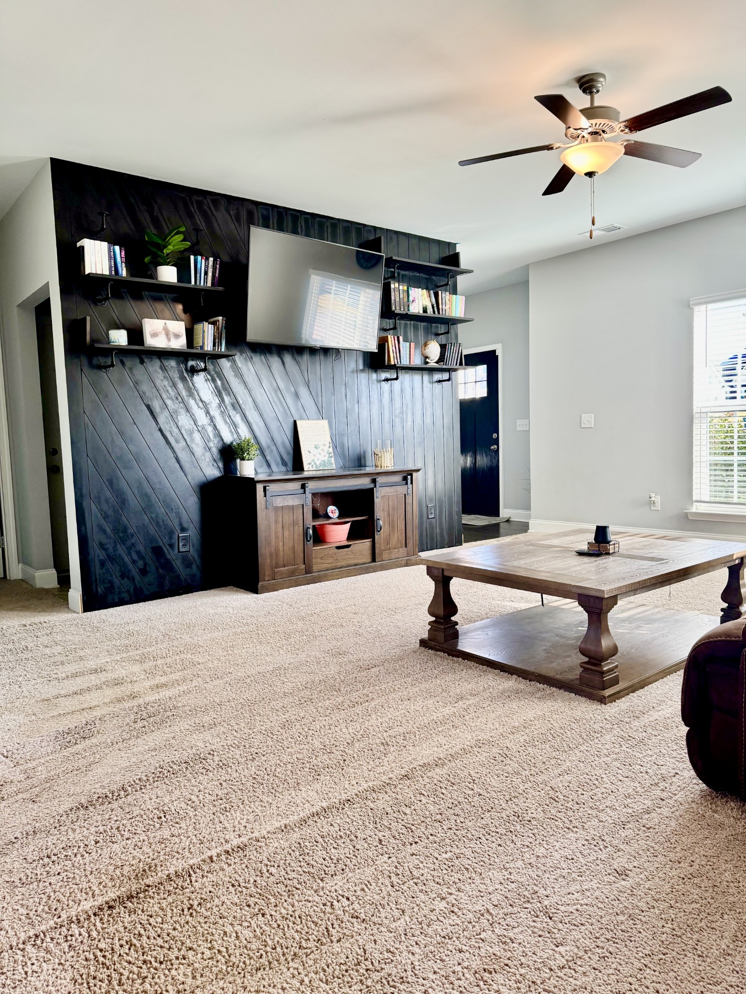 1629 Summit Rdg Property Photo 5