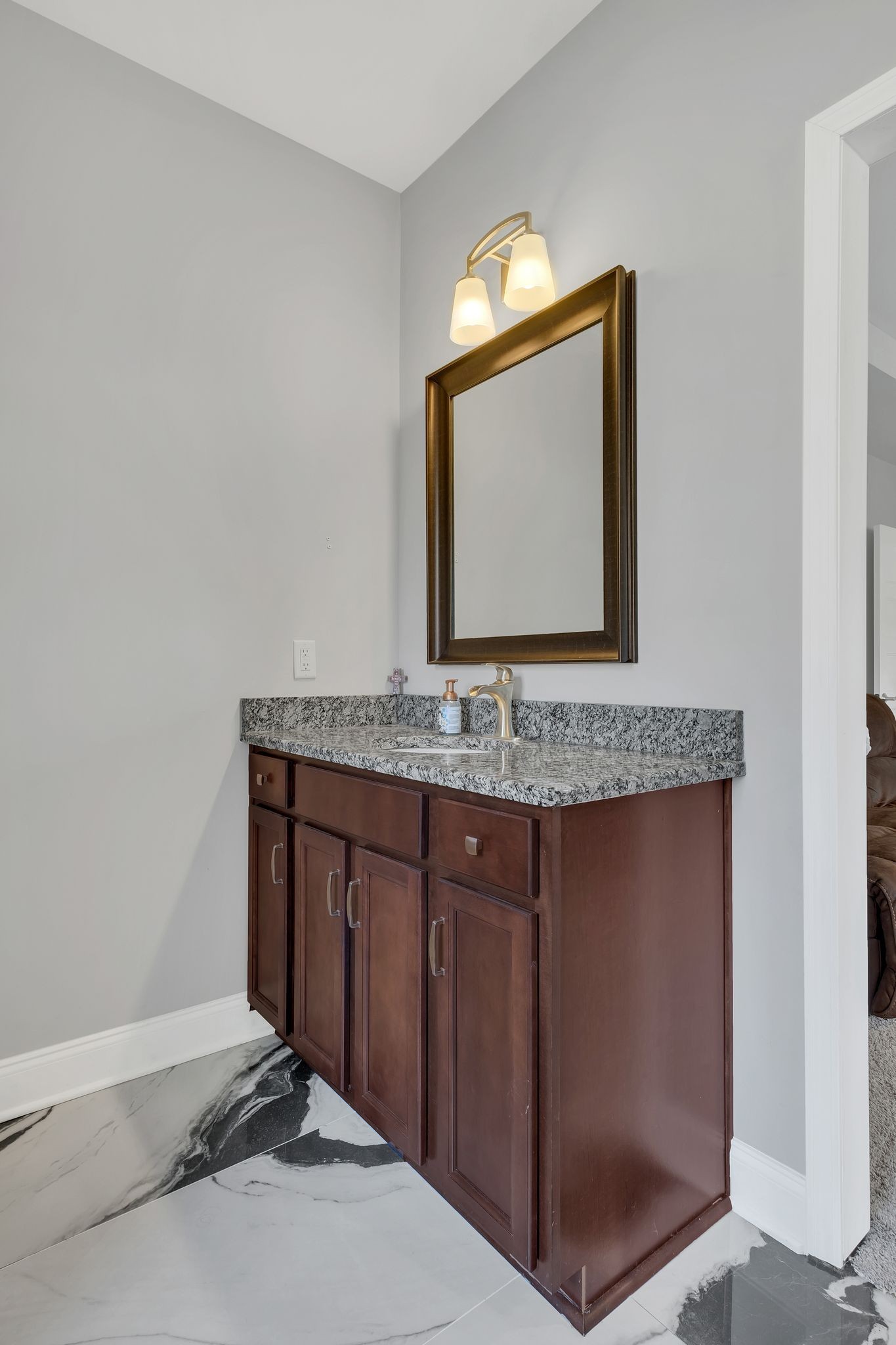 1629 Summit Rdg Property Photo 15