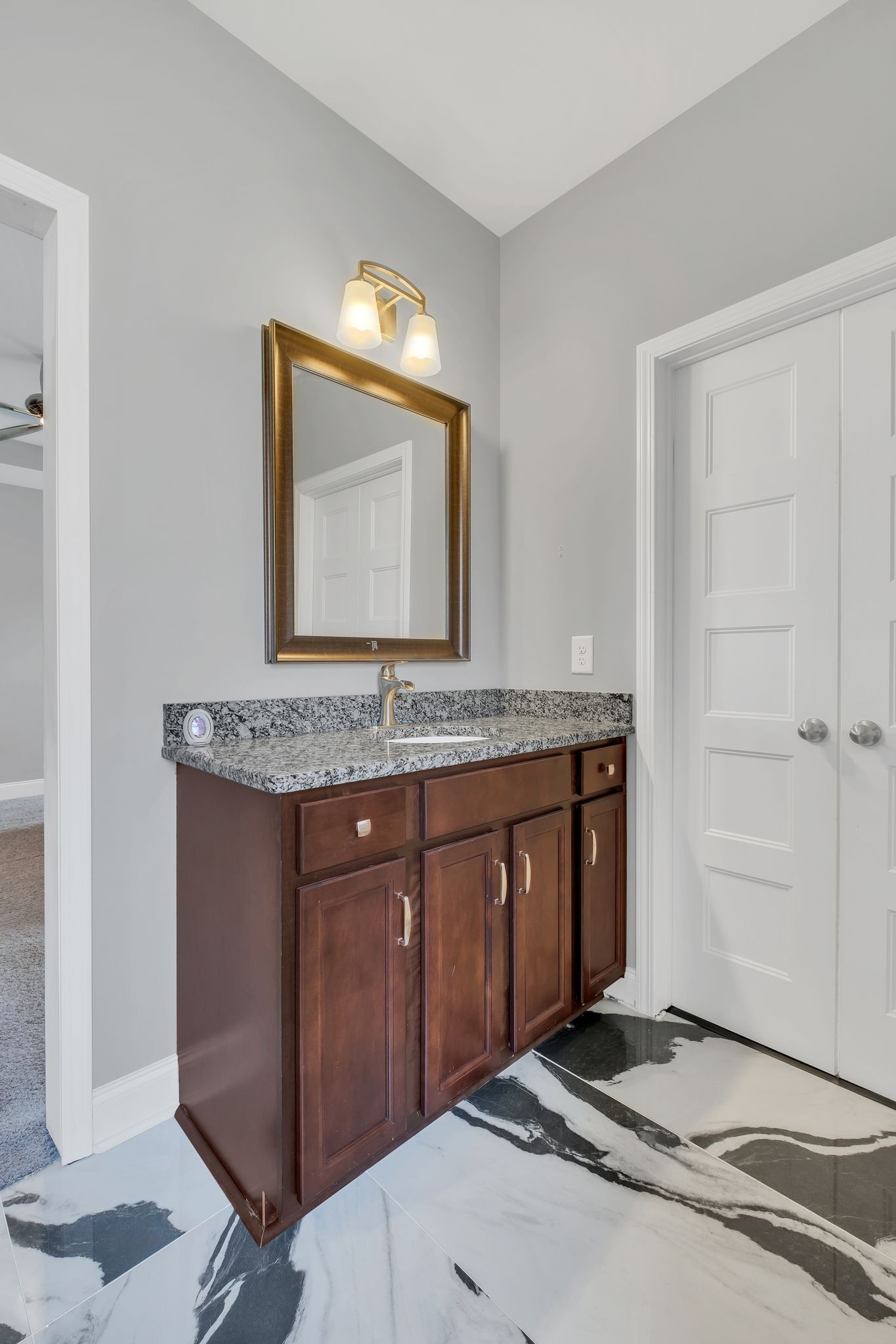 1629 Summit Rdg Property Photo 16