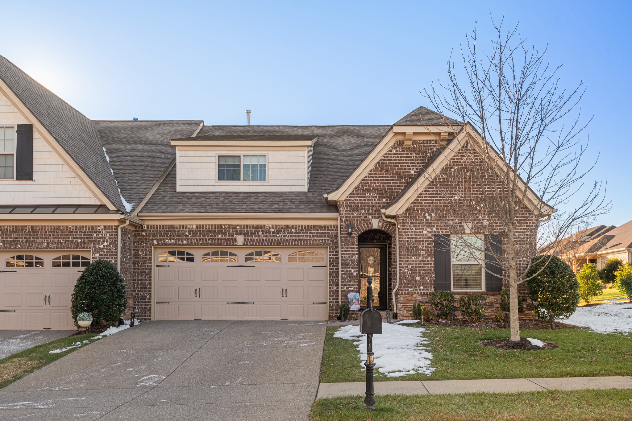 10 Misty Ct Property Photo 1
