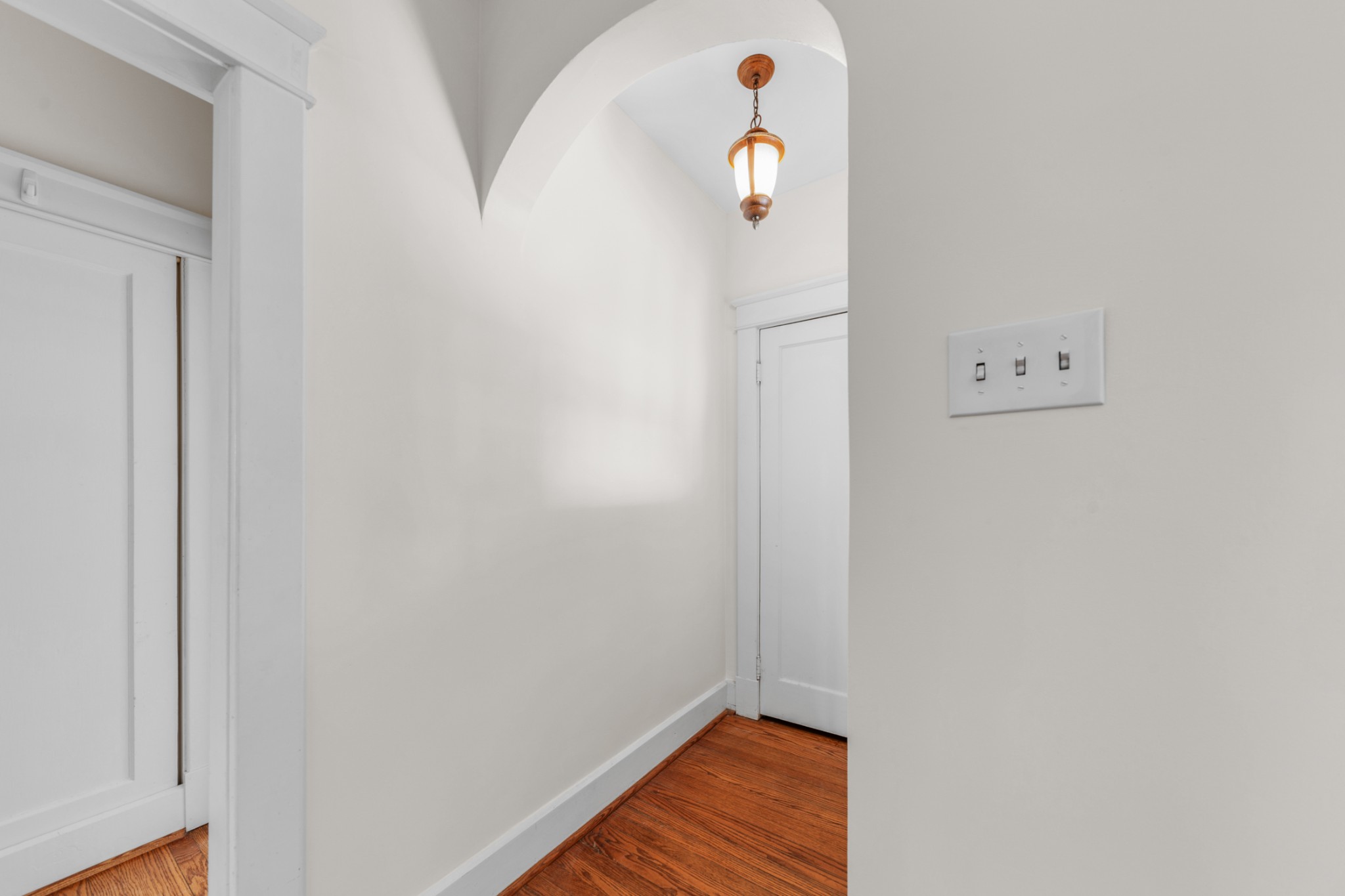 220 Rose St Property Photo 4