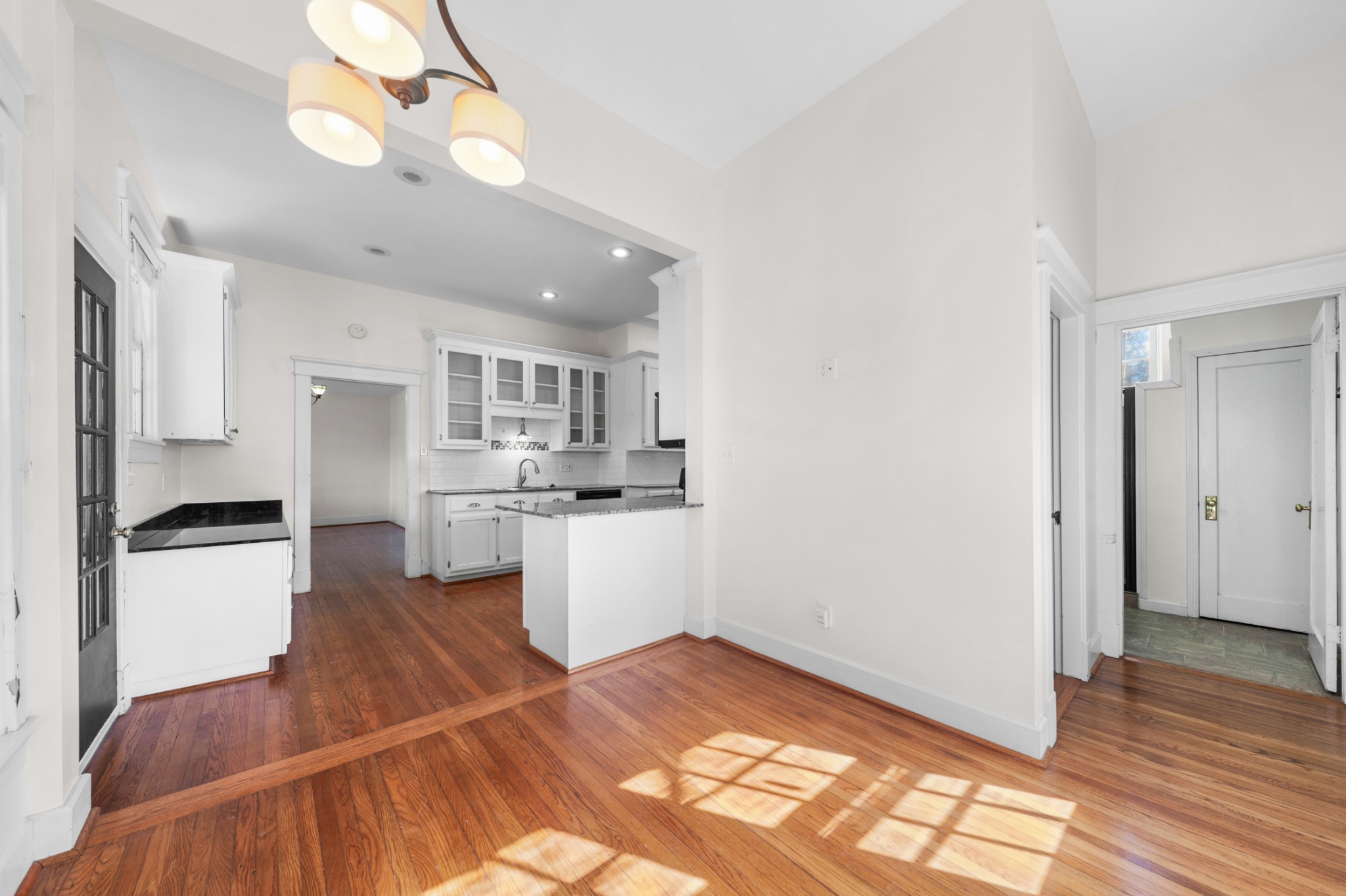 220 Rose St Property Photo 36
