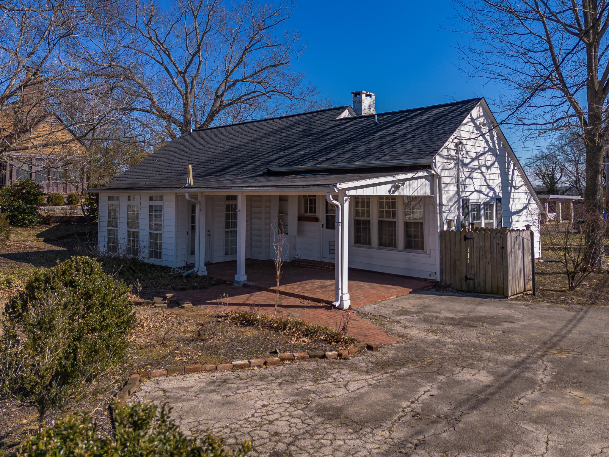 220 Rose St Property Photo 46