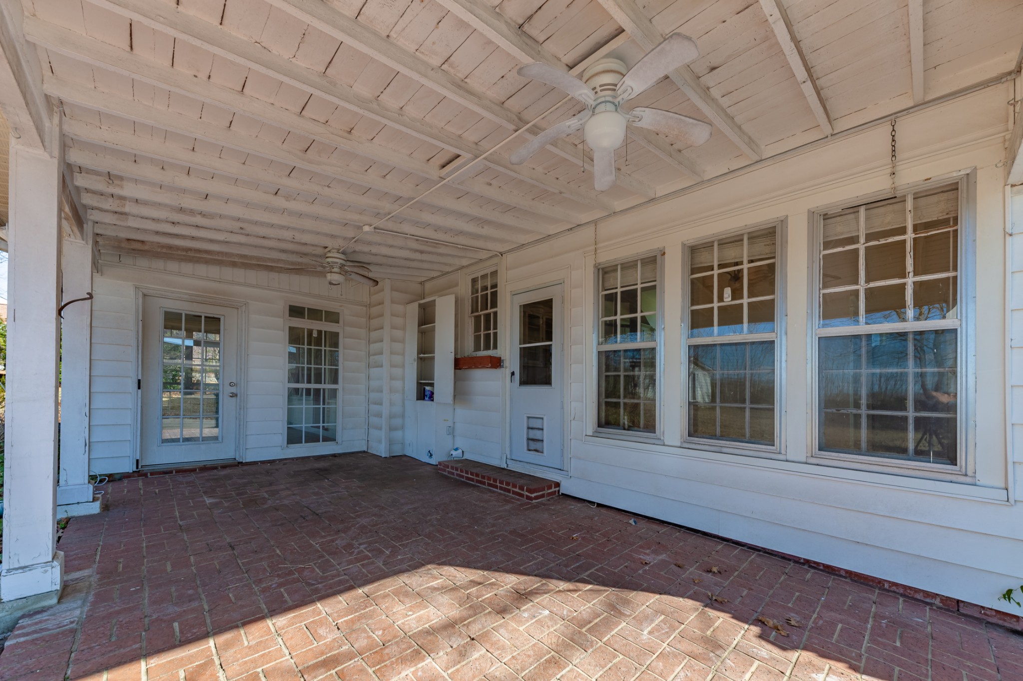 220 Rose St Property Photo 52